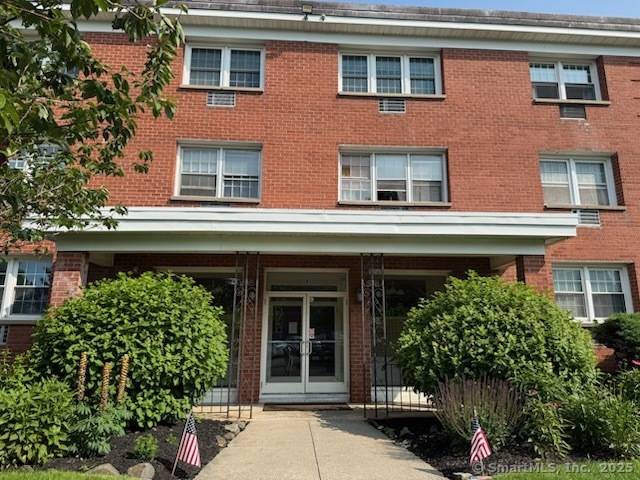 Milford, CT 06460,181 Melba Street #APT 320