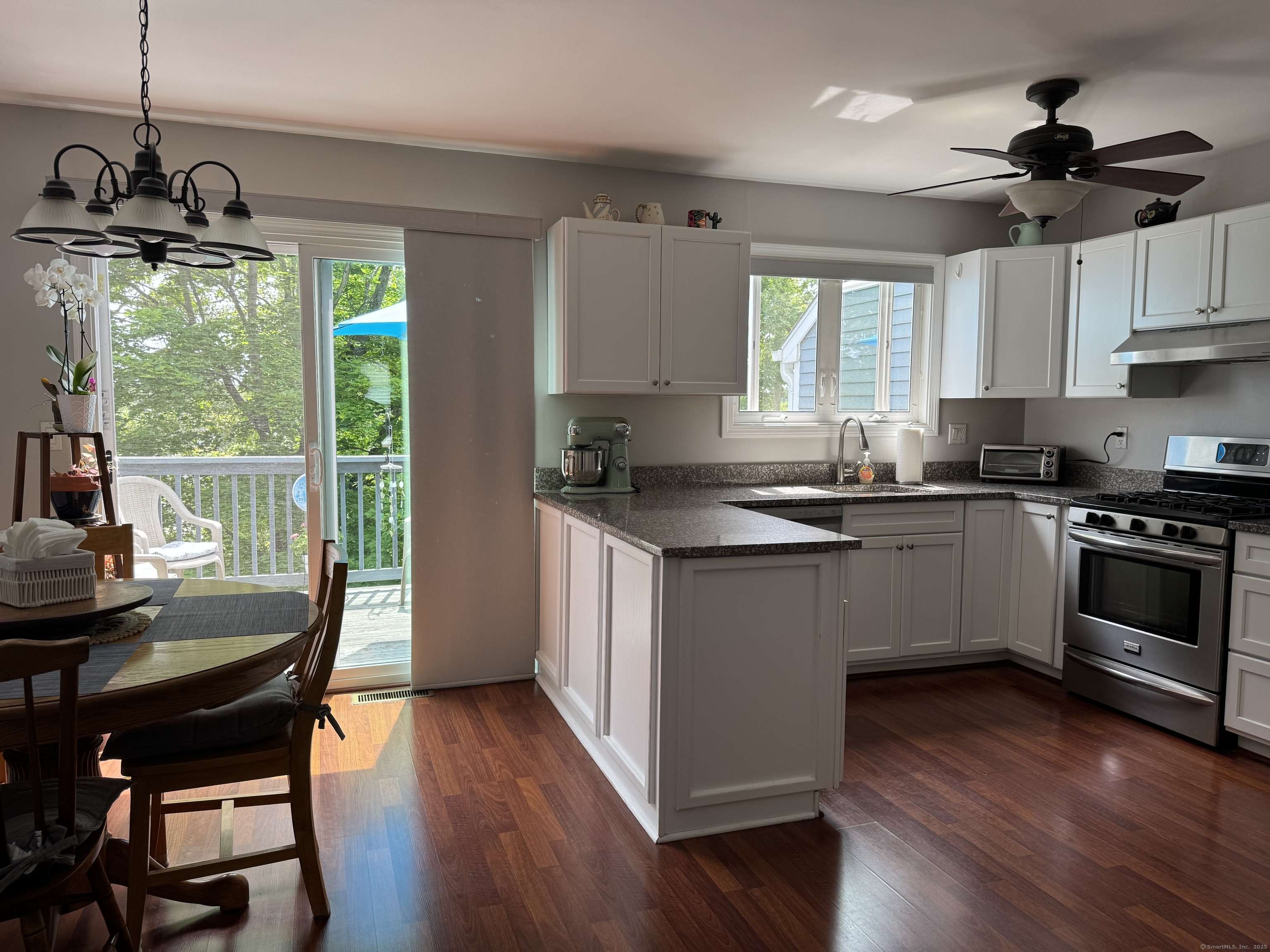 Hamden, CT 06518,2480 Whitney Avenue #2