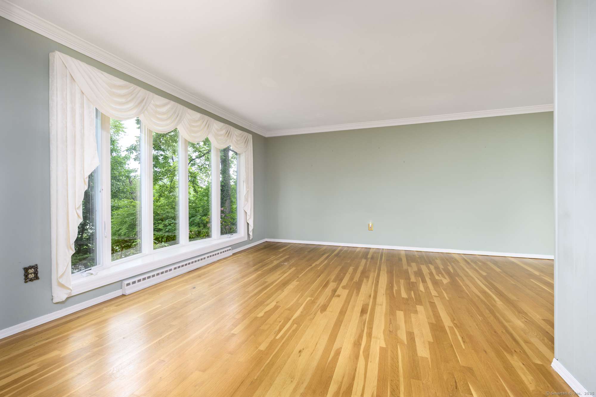 Stamford, CT 06902,34 Amherst Place