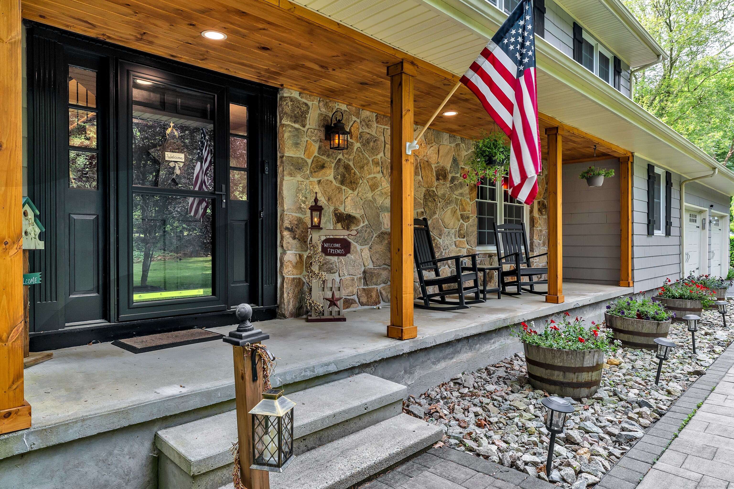 East Lyme, CT 06333,2 Naomi Lane