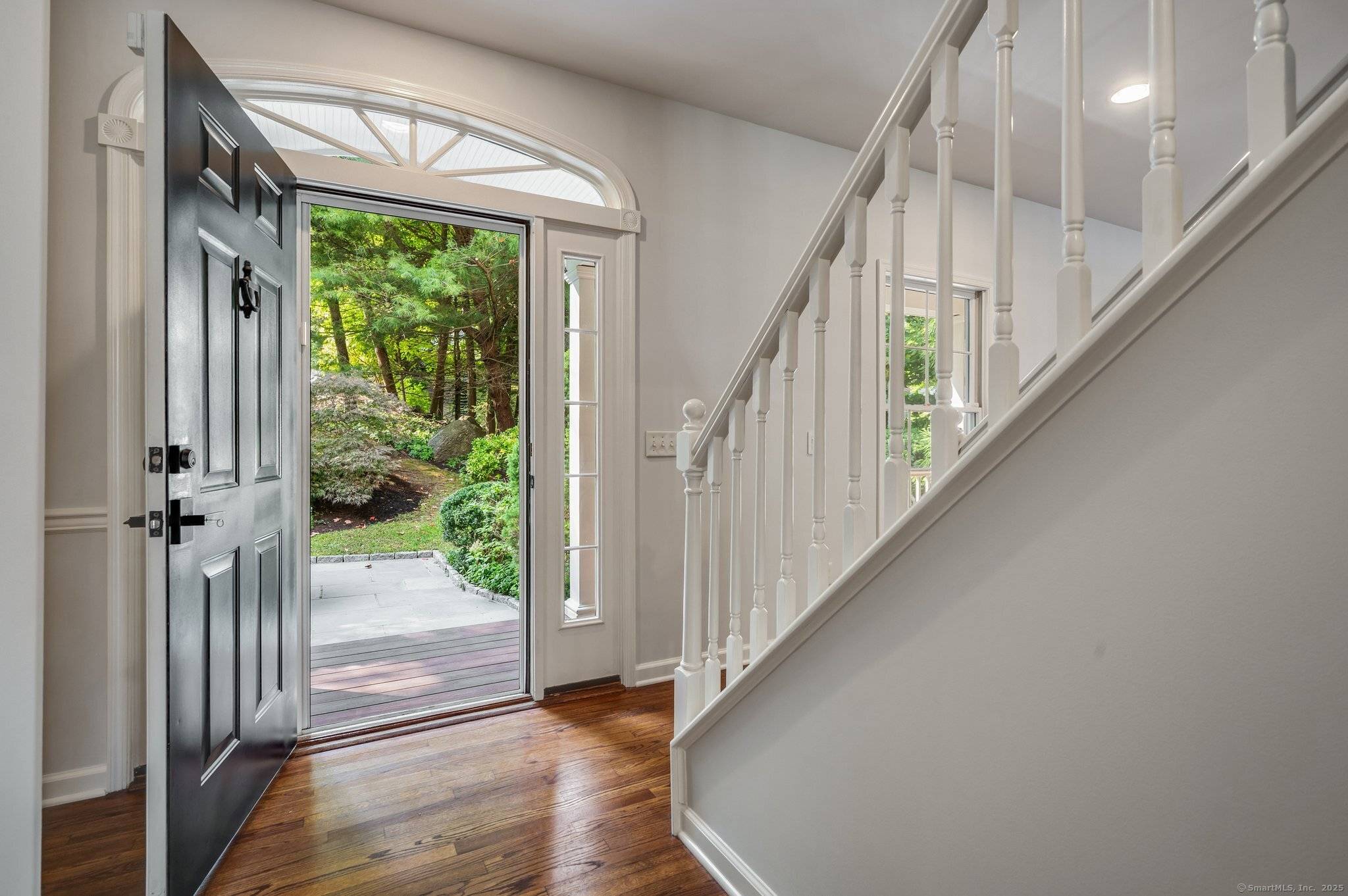 Greenwich, CT 06831,12B Hickory Drive