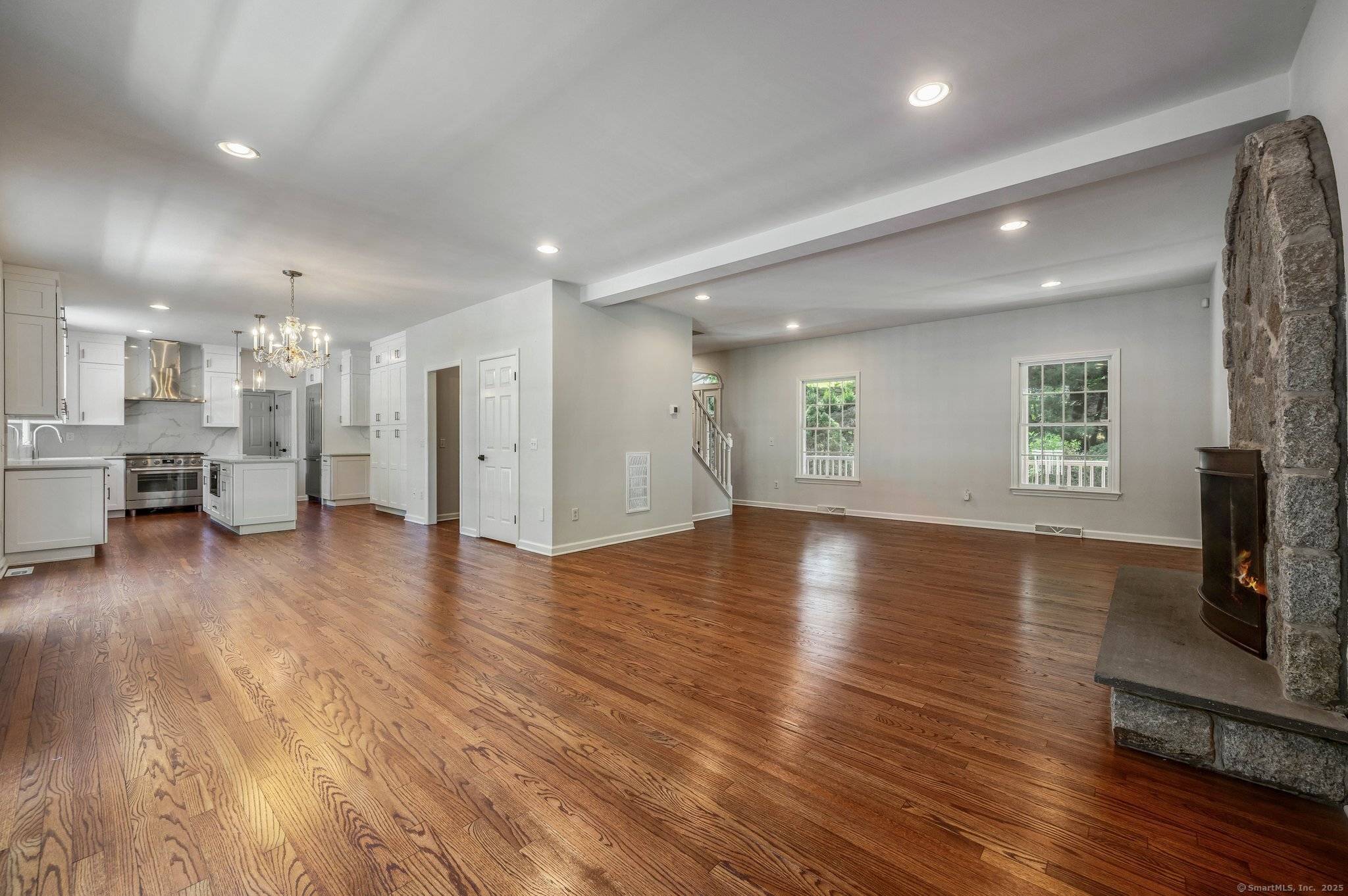 Greenwich, CT 06831,12B Hickory Drive