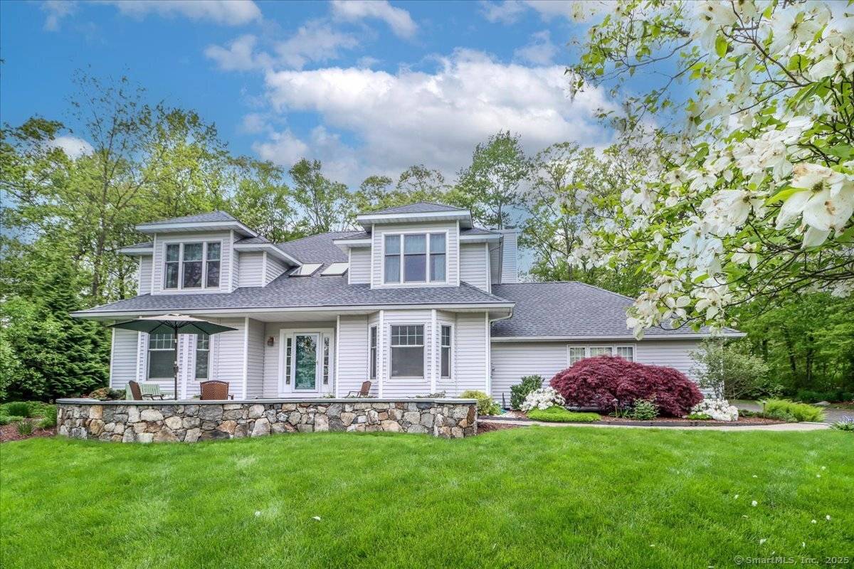 Danbury, CT 06811,9 Maplewood Drive