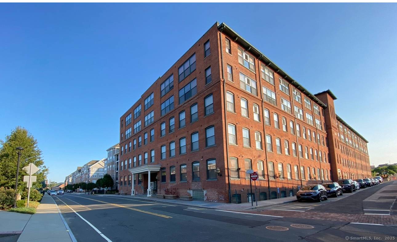 Shelton, CT 06484,145 Canal Street #104