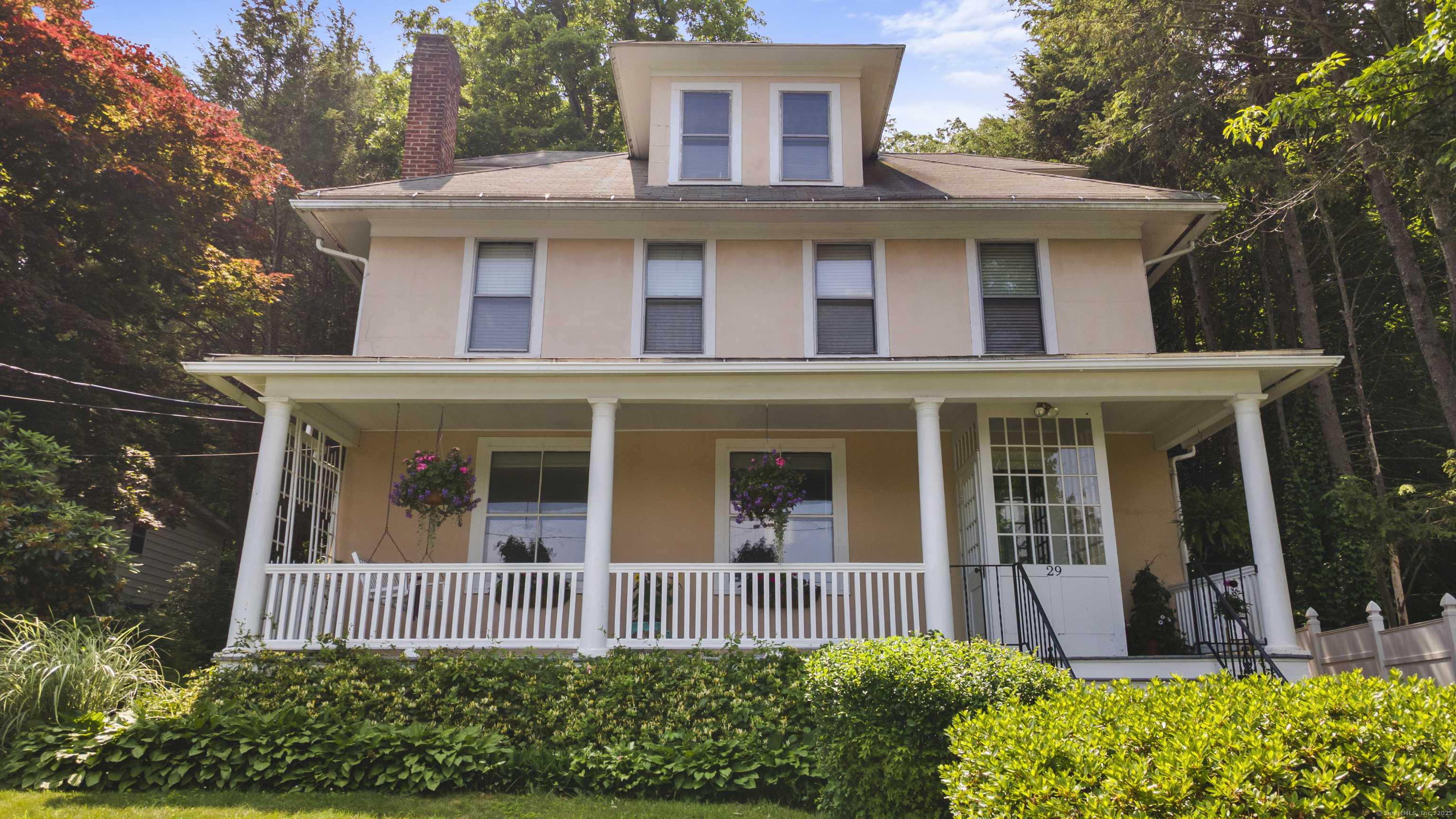 Waterbury, CT 06708,29 Circuit Avenue