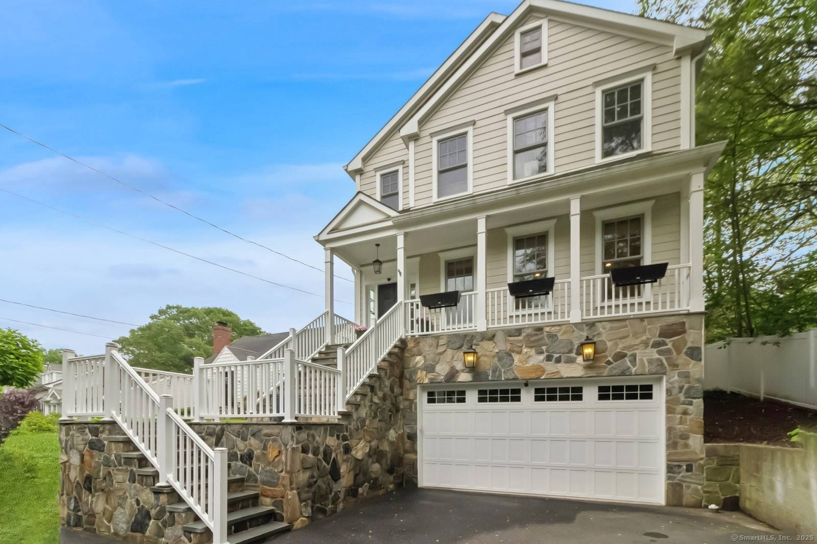 Darien, CT 06820,109 West Avenue