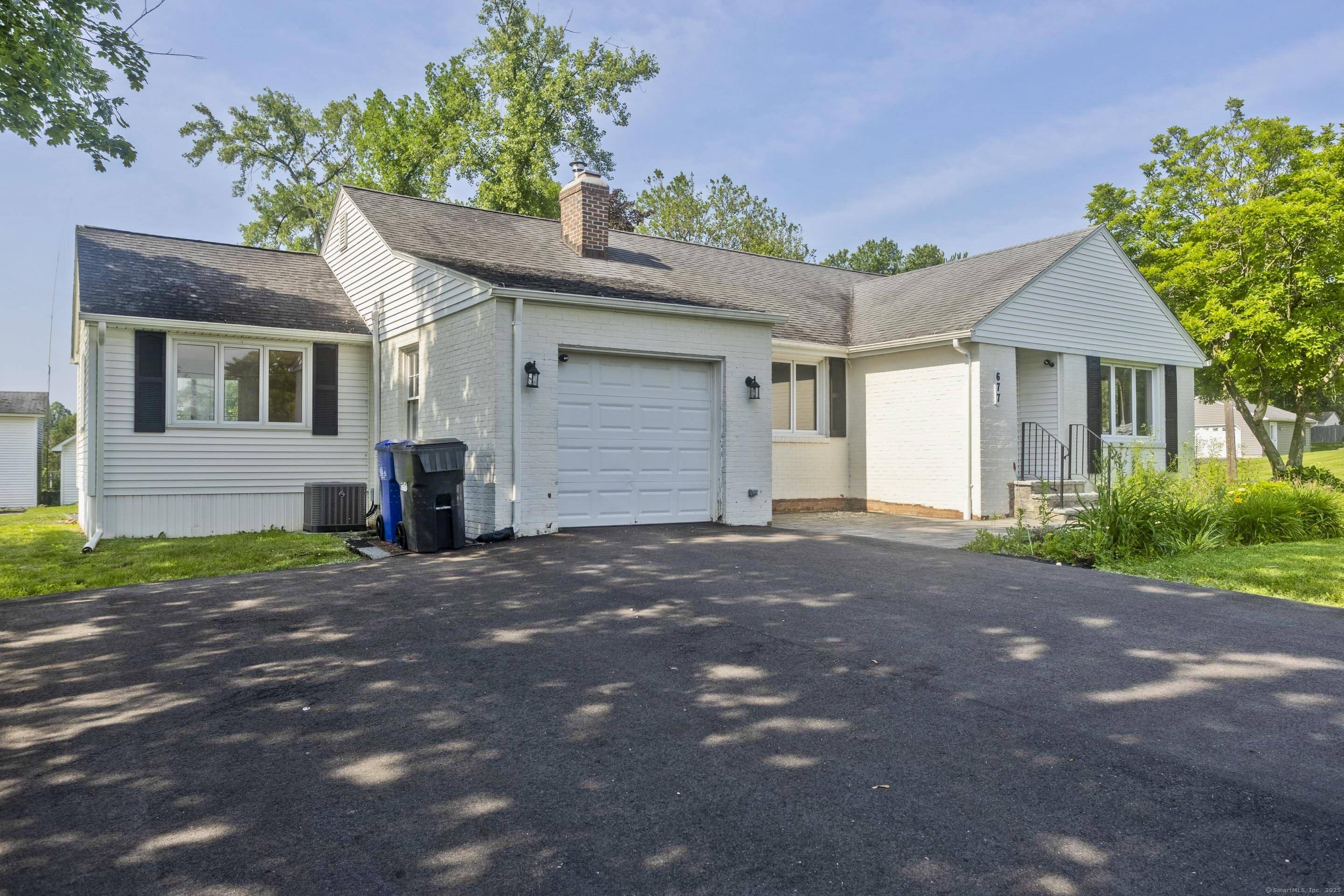 Suffield, CT 06078,677 Thompsonville Road
