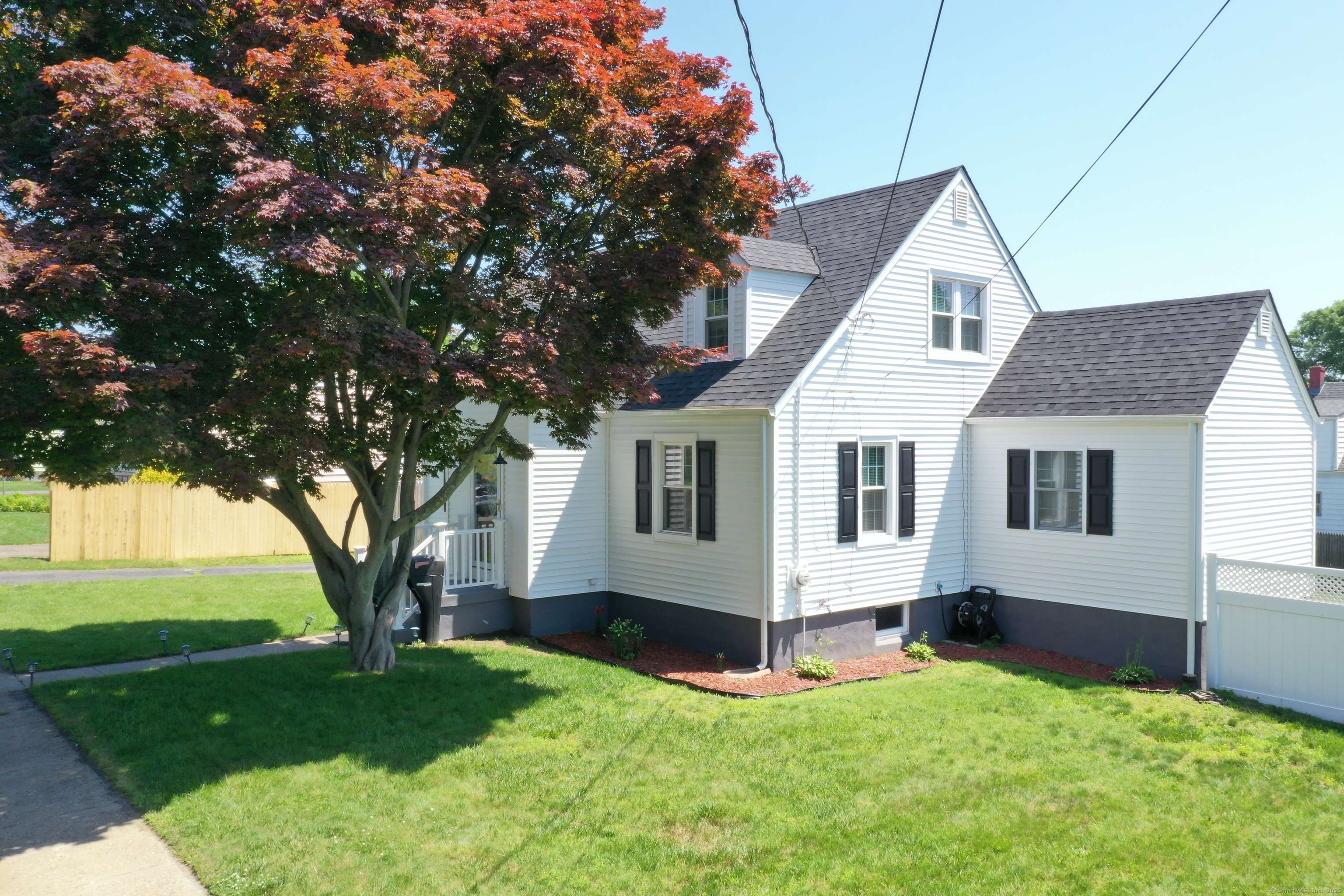 Stratford, CT 06615,80 Longbranch Avenue