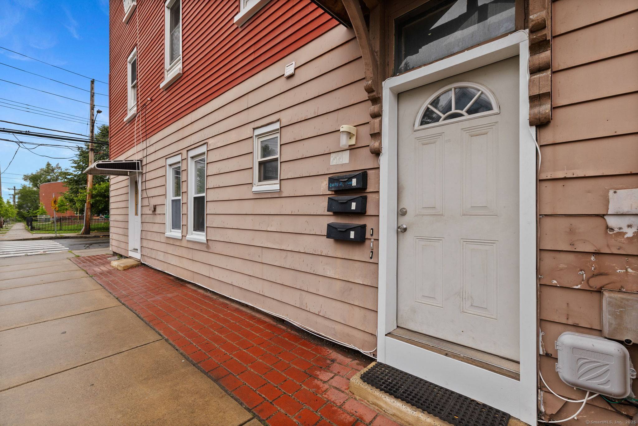 New Haven, CT 06513,83 James Street