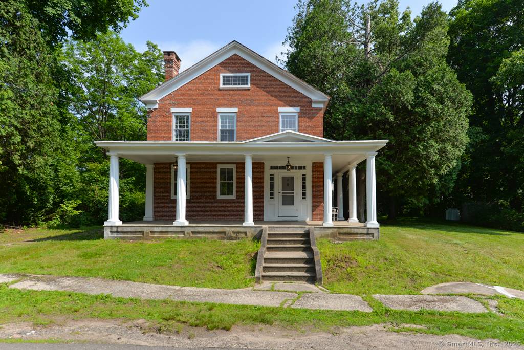 Southbury, CT 06488,15 Hawkins Road
