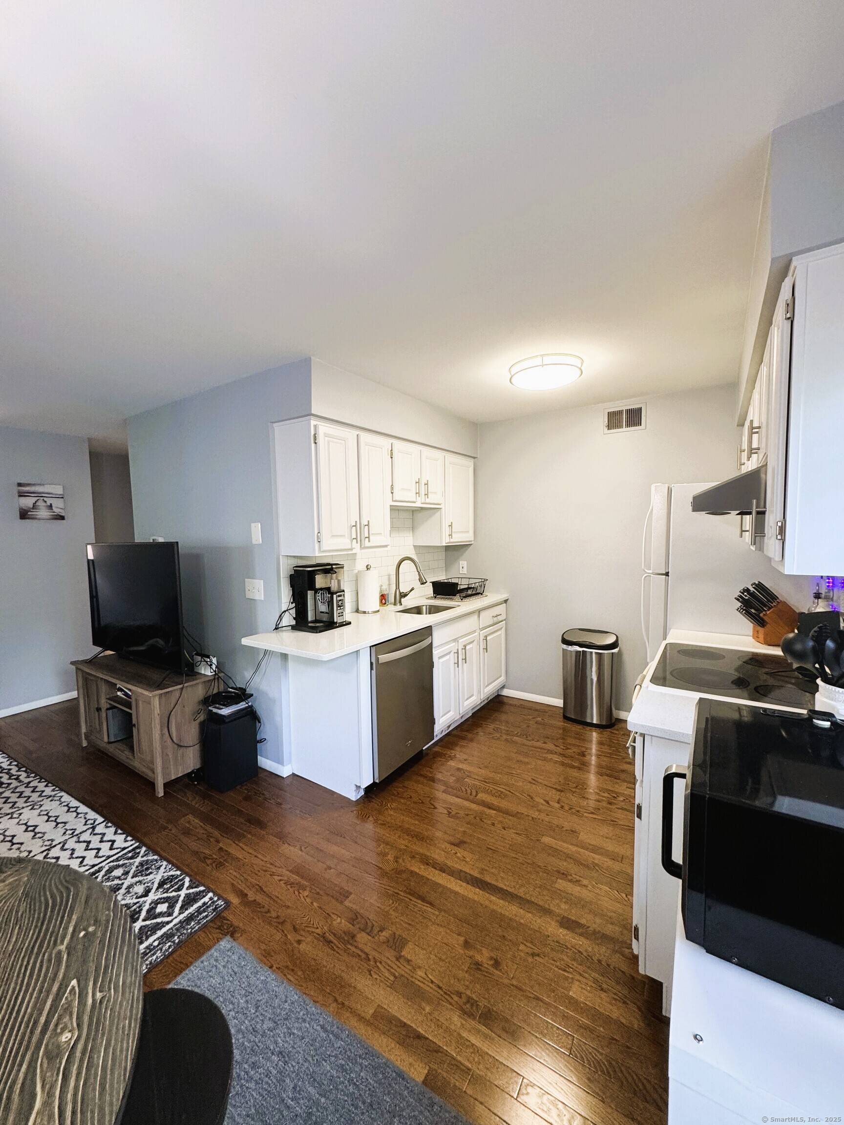 Norwalk, CT 06850,21 Prospect Avenue #A101