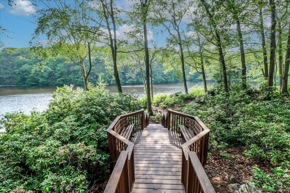 Stamford, CT 06903,175 Saddle Hill Road