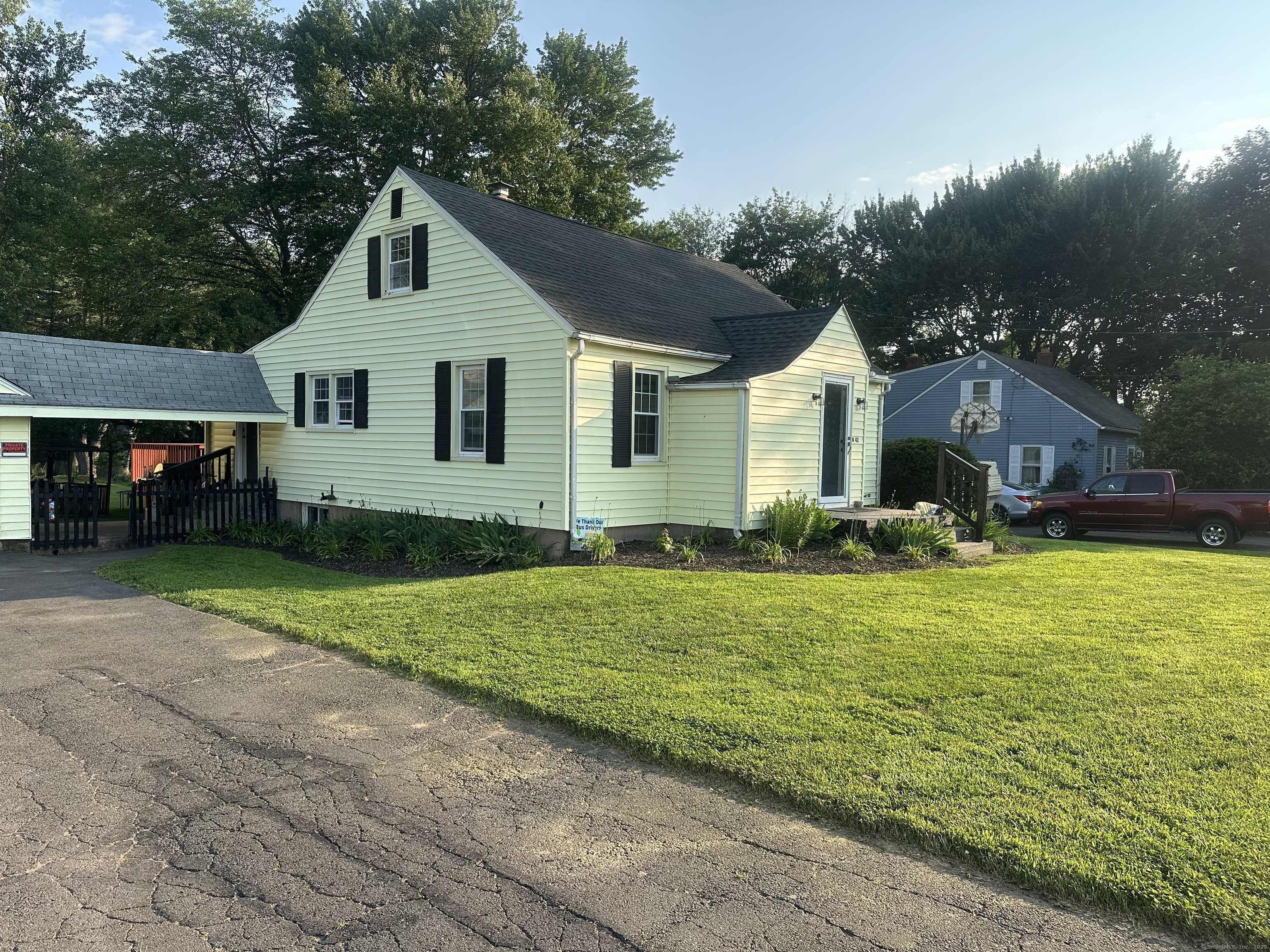 East Windsor, CT 06088,42 Tromley Road