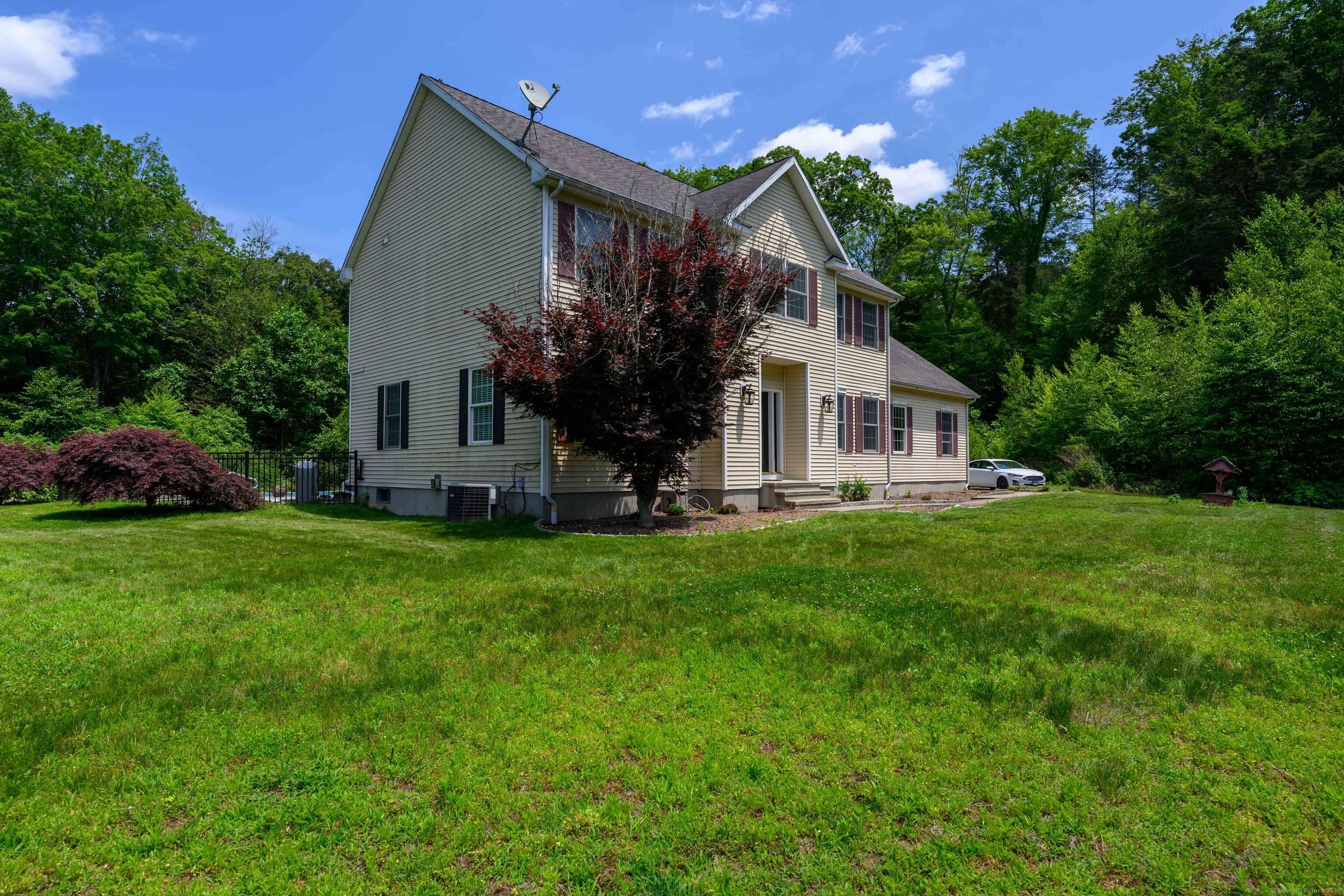 Oxford, CT 06478,32 Old Country Road