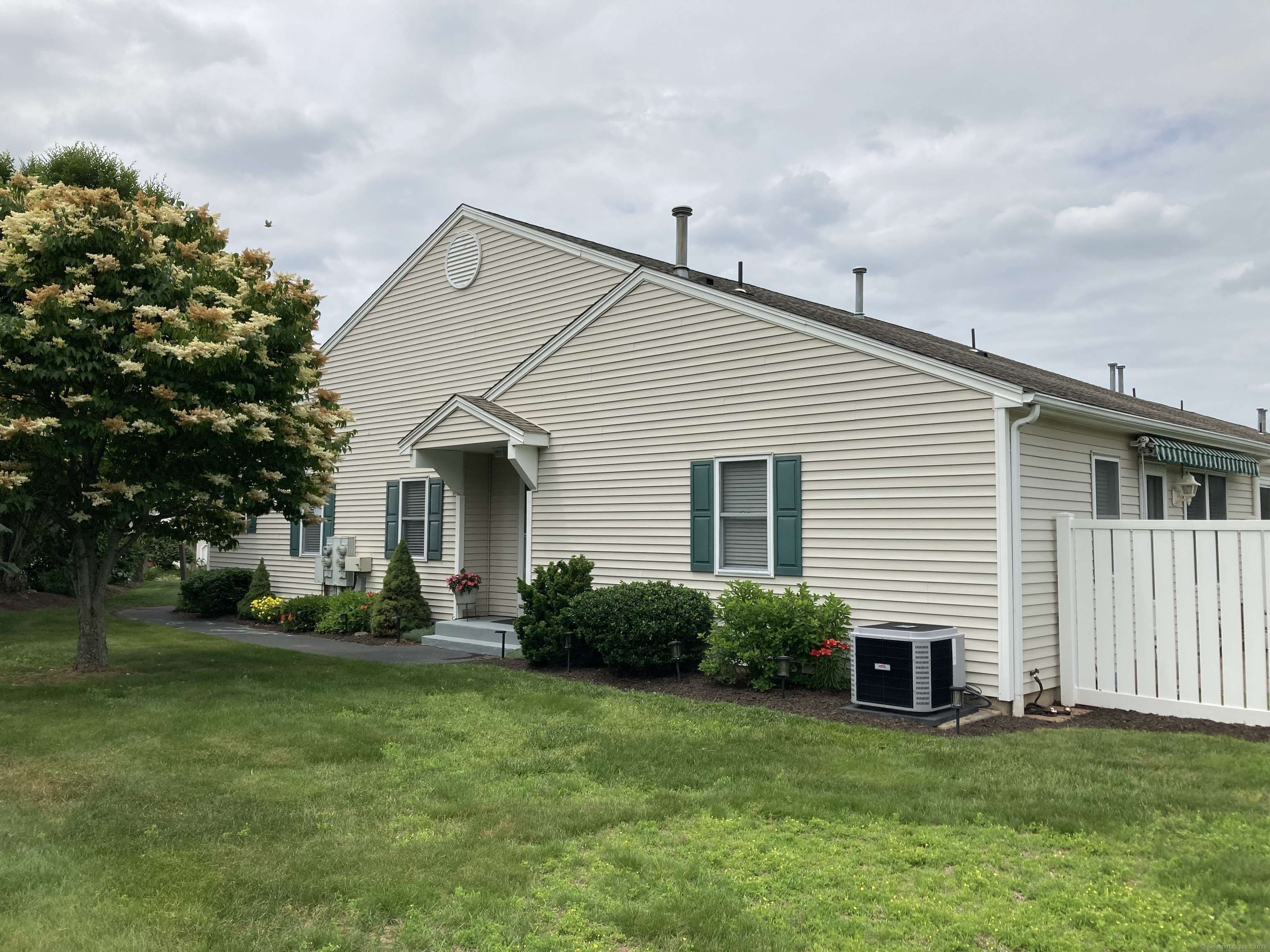 Southington, CT 06489,611 Overlook Path #611