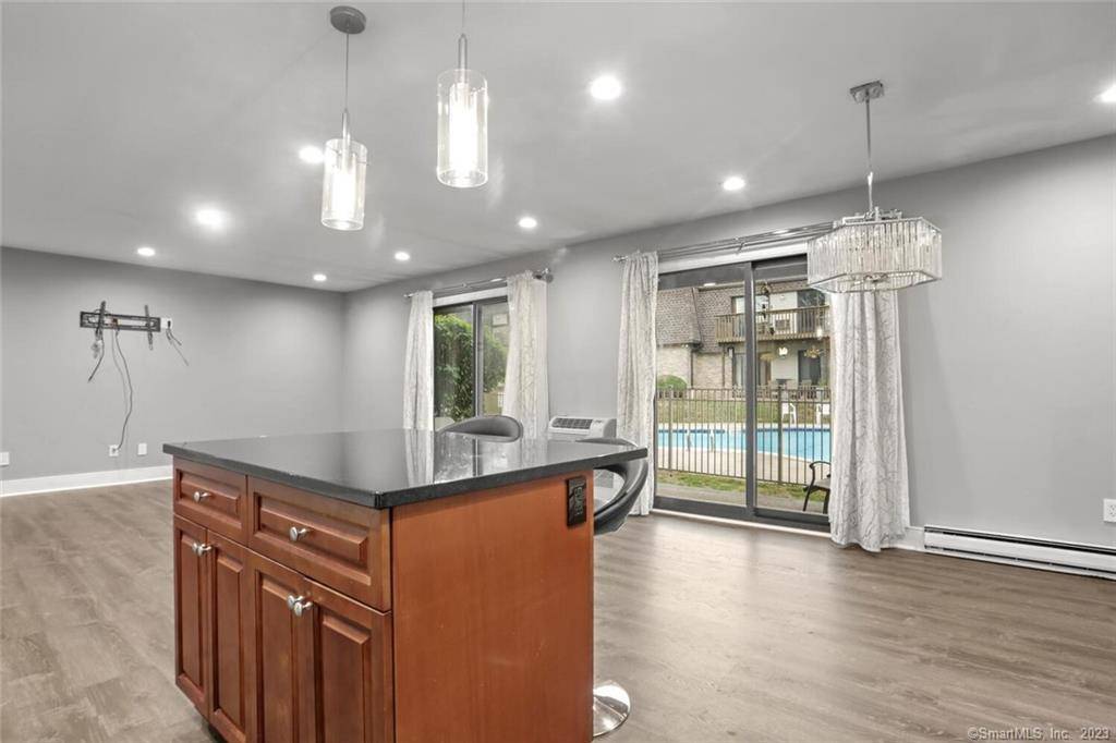 Stamford, CT 06902,255 Strawberry Hill Avenue #C8