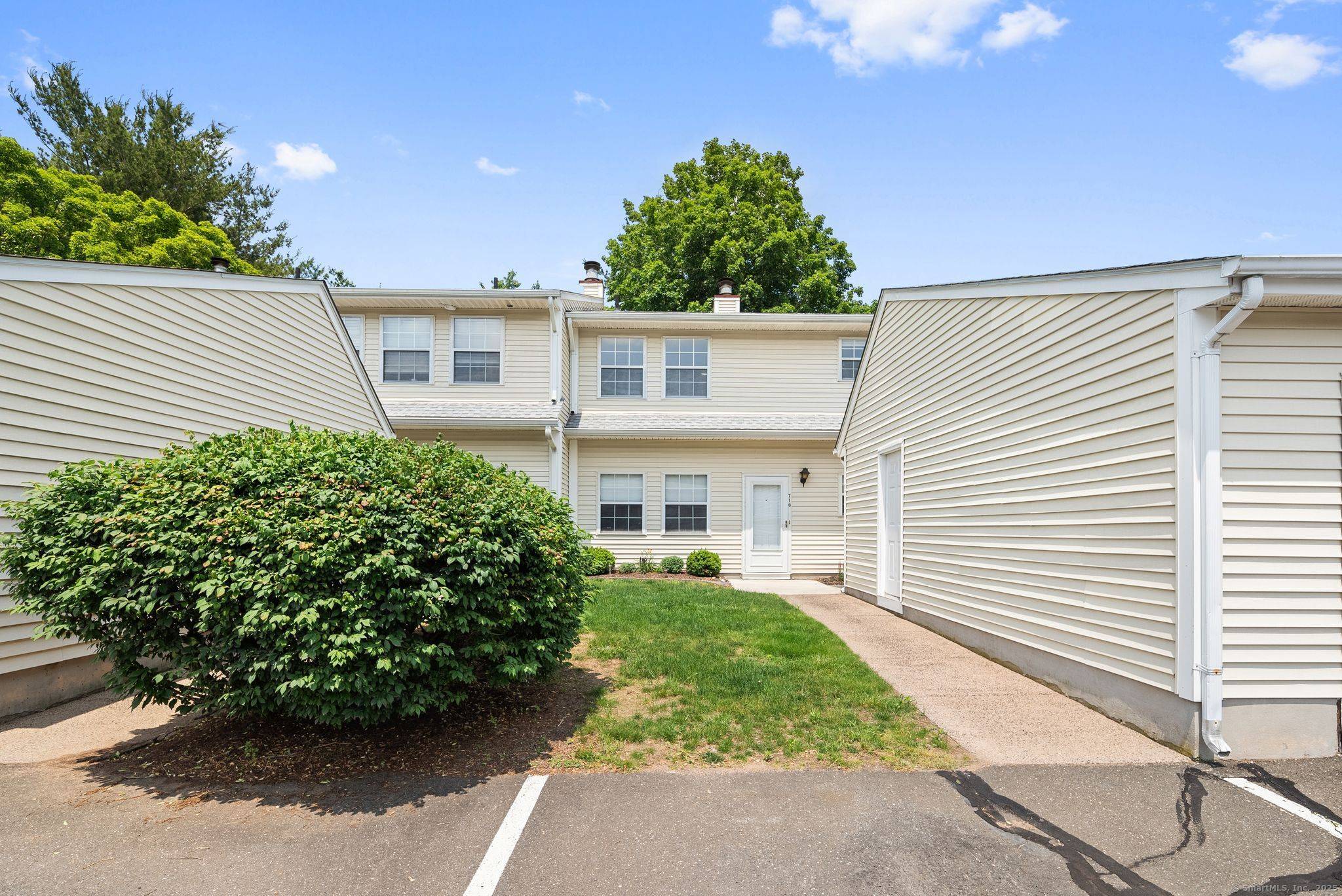South Windsor, CT 06074,711 Misty Meadow Lane #711