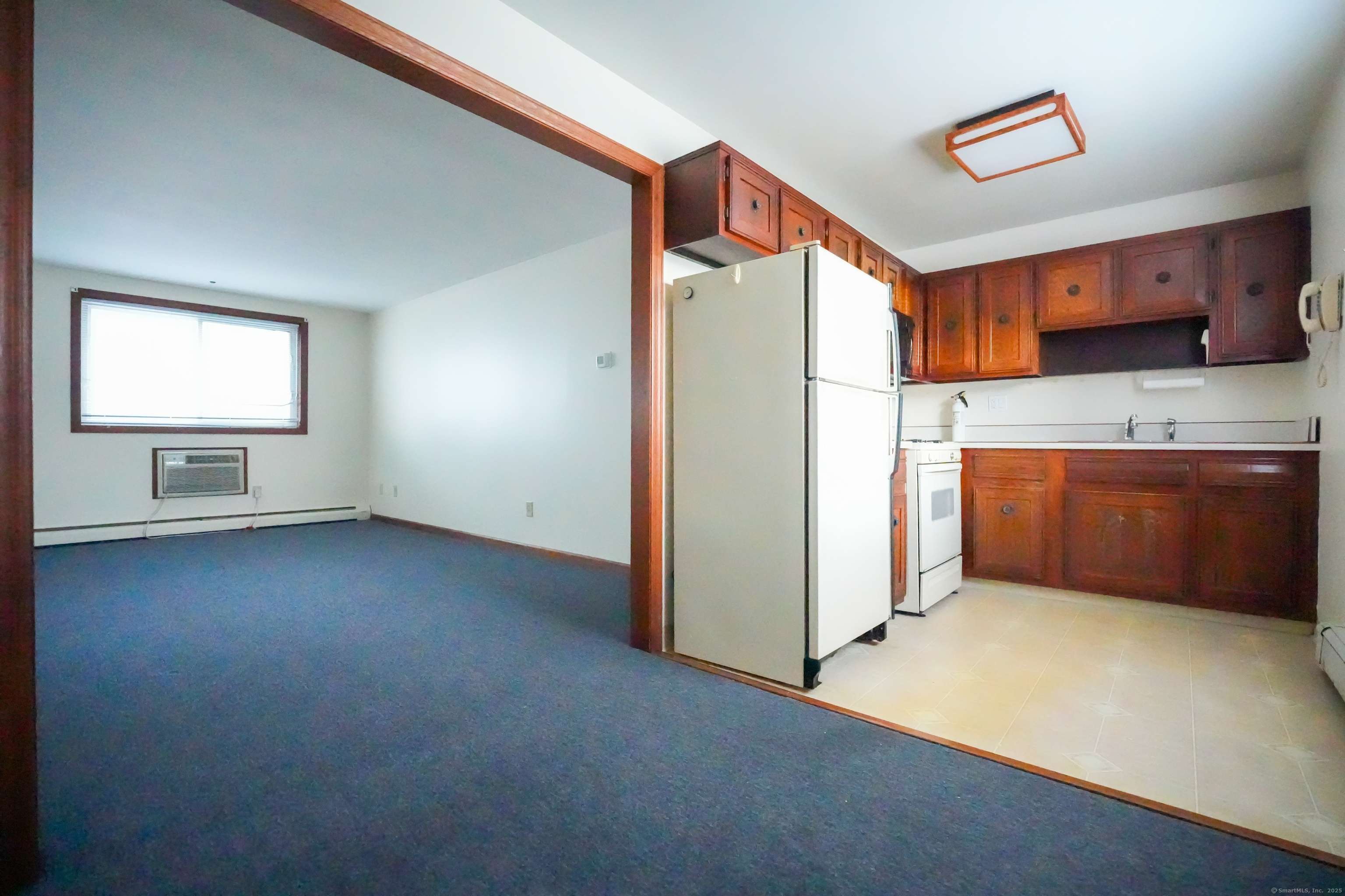 Norwalk, CT 06855,4 Van Zant Street #B13