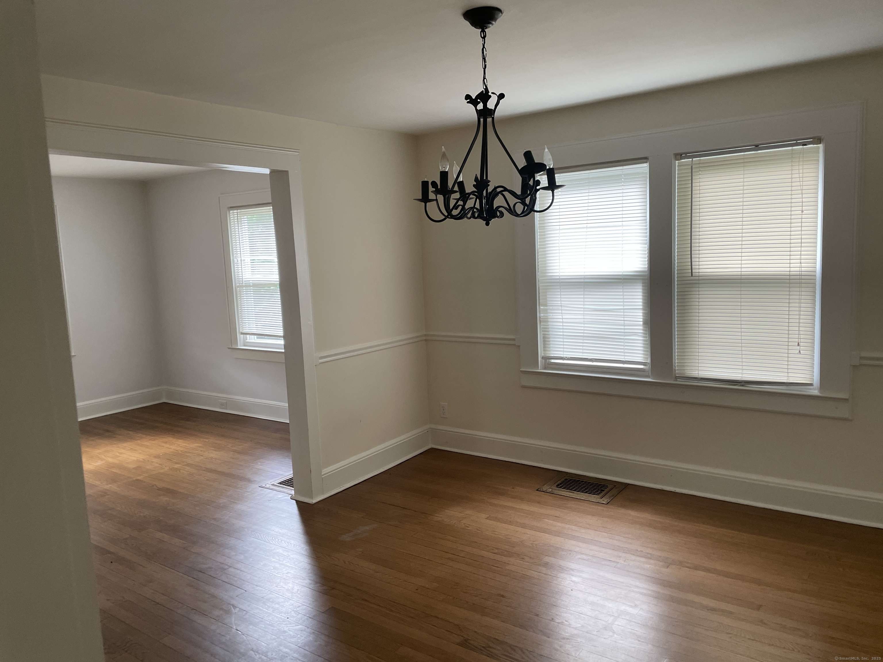 Norwalk, CT 06855,10 Olmstead Place