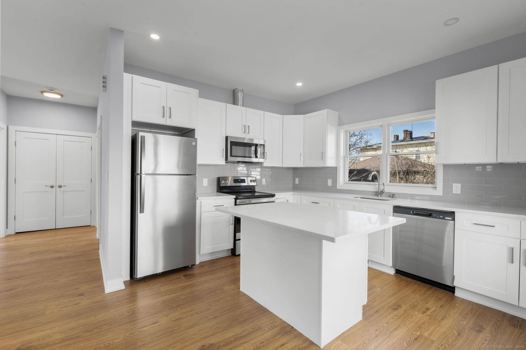Bridgeport, CT 06608,195 Arctic Street