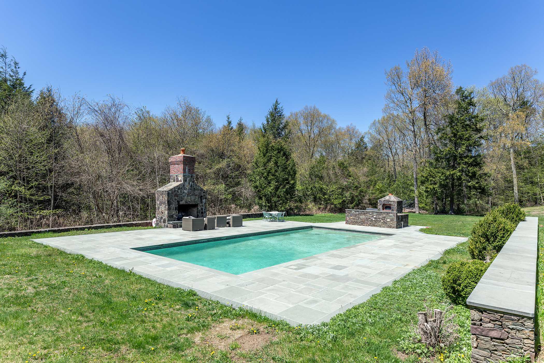 Washington, CT 06793,247 Roxbury Road