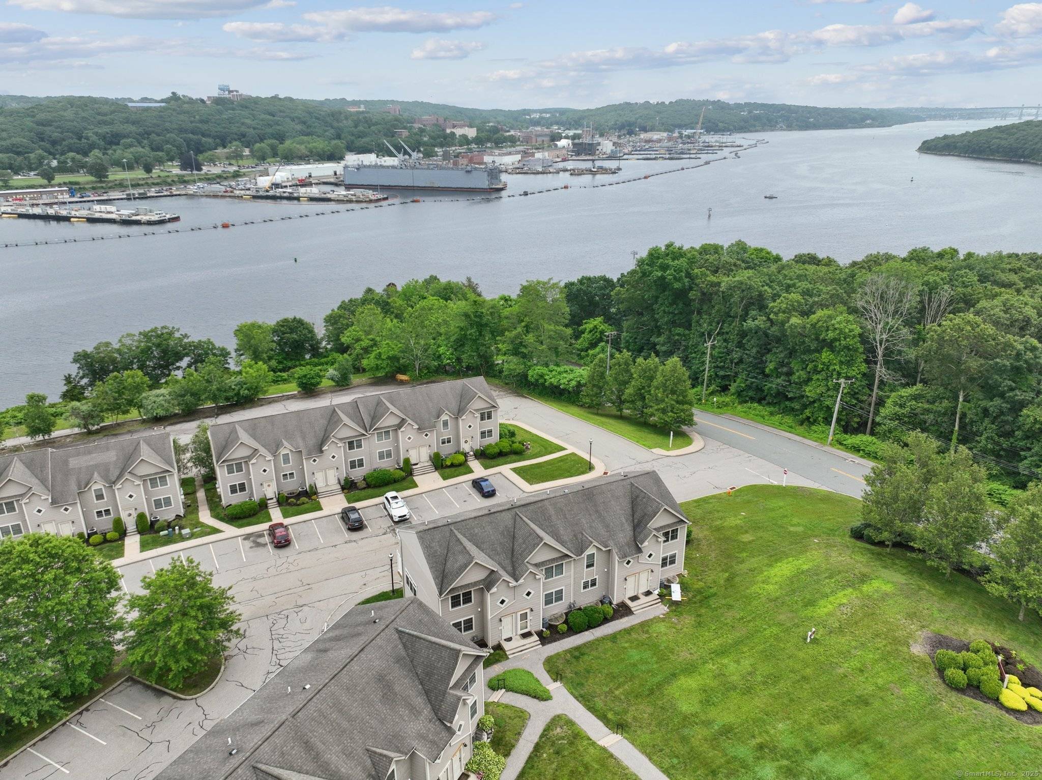 Waterford, CT 06375,64 Scotch Cap Road #112