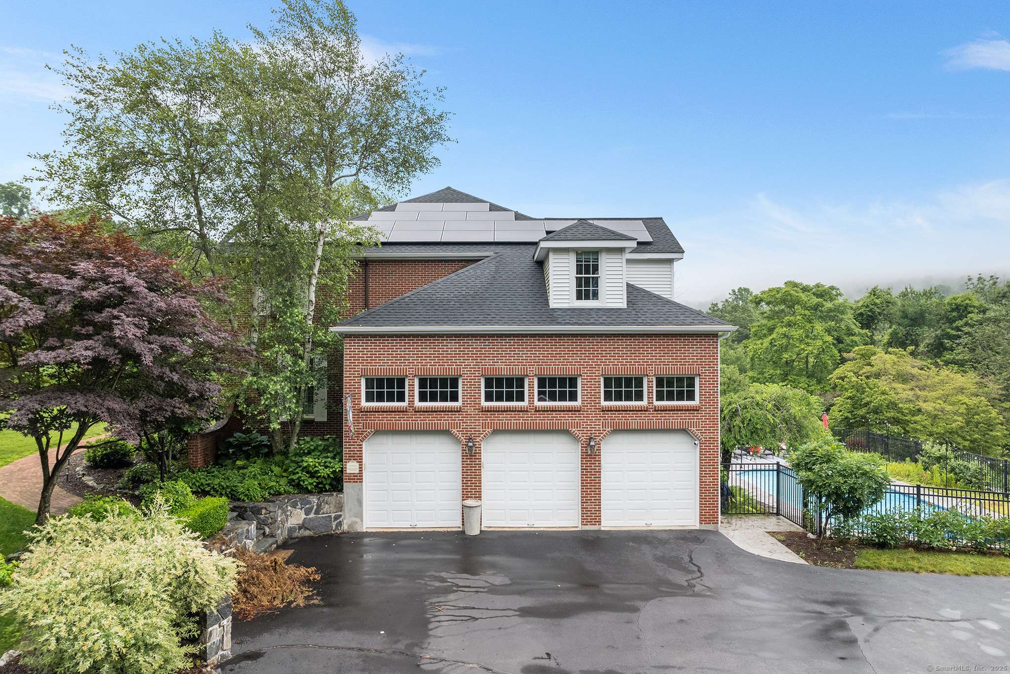 Southbury, CT 06488,35 Lake Ridge Road