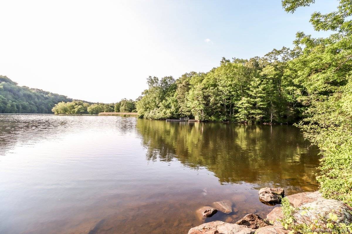 Bridgewater, CT 06752,99 Lake Lillinonah Road South
