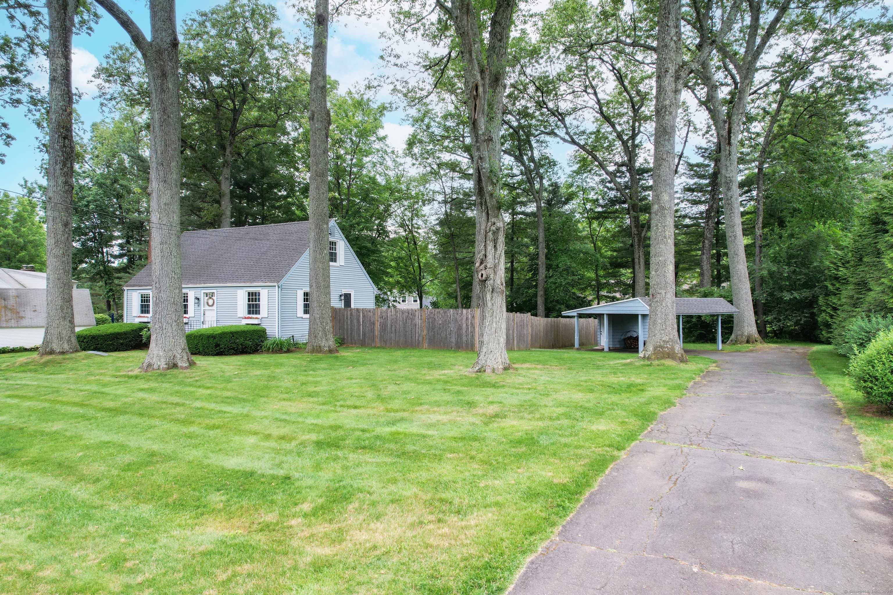 Farmington, CT 06032,5 Tanglewood Road
