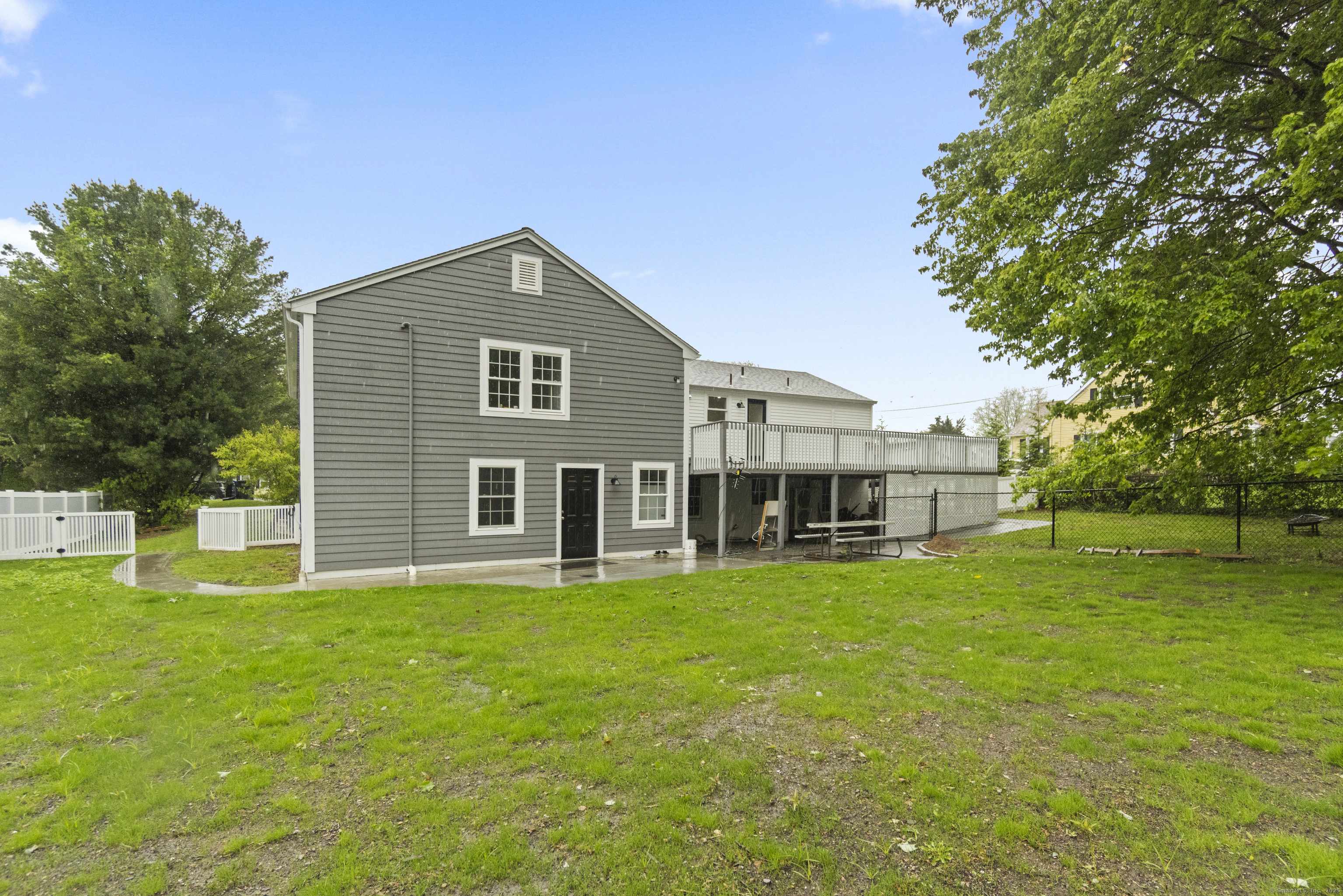 Old Saybrook, CT 06475,18 King Street