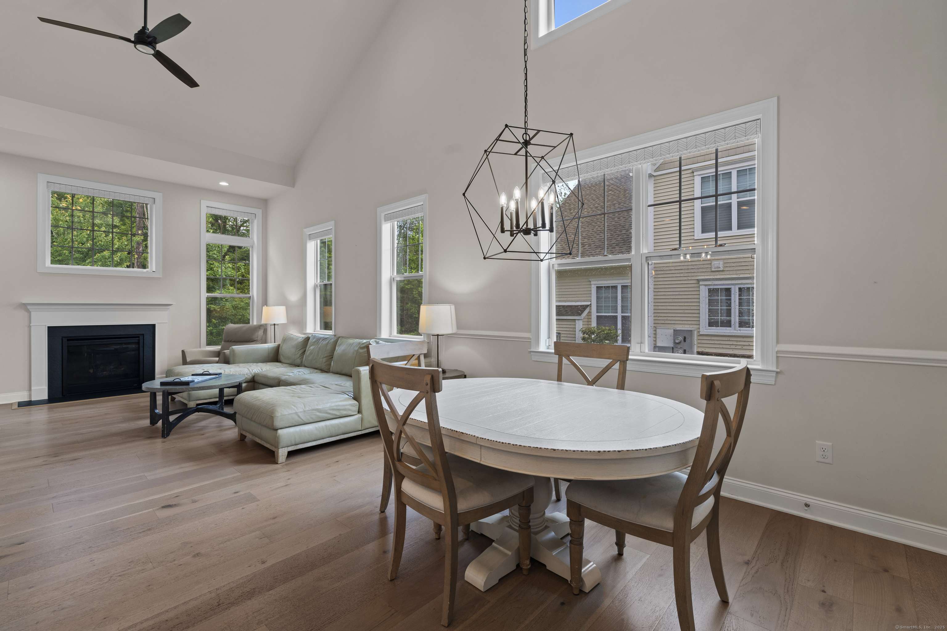 Middlebury, CT 06762,181 Ridgewood Drive #181