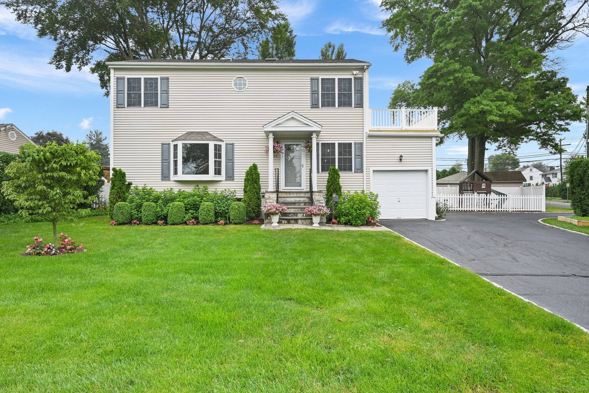 Stamford, CT 06906,126 Sutton Drive East