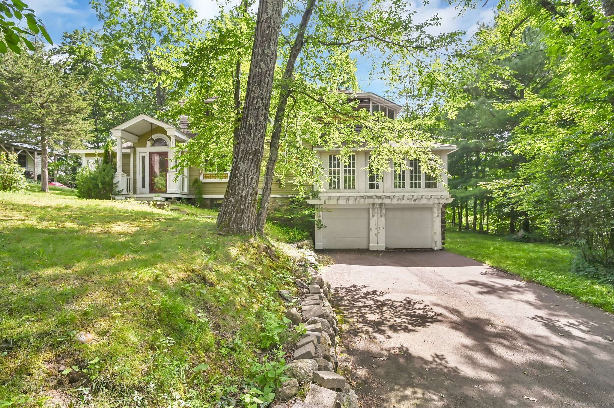 West Hartford, CT 06107,63 Geneva Avenue