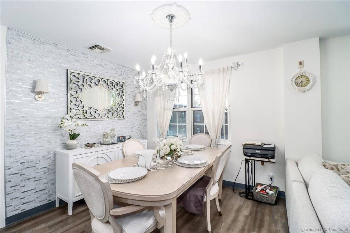 Stamford, CT 06902,59 Courtland Avenue #APT 3Q