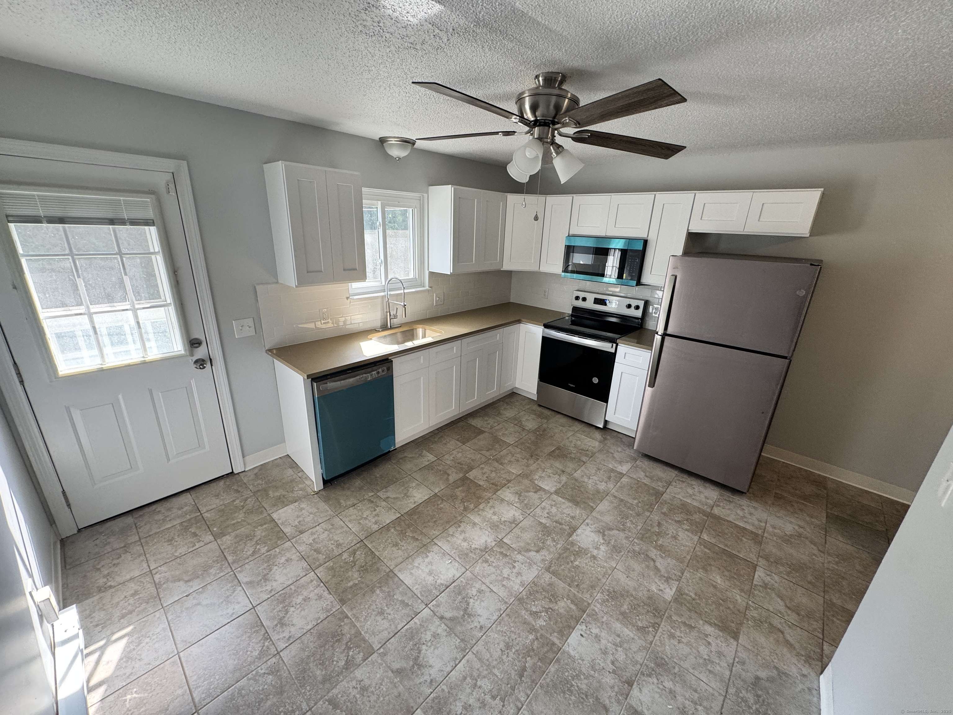 Waterbury, CT 06708,581 Highland Avenue #APT 5