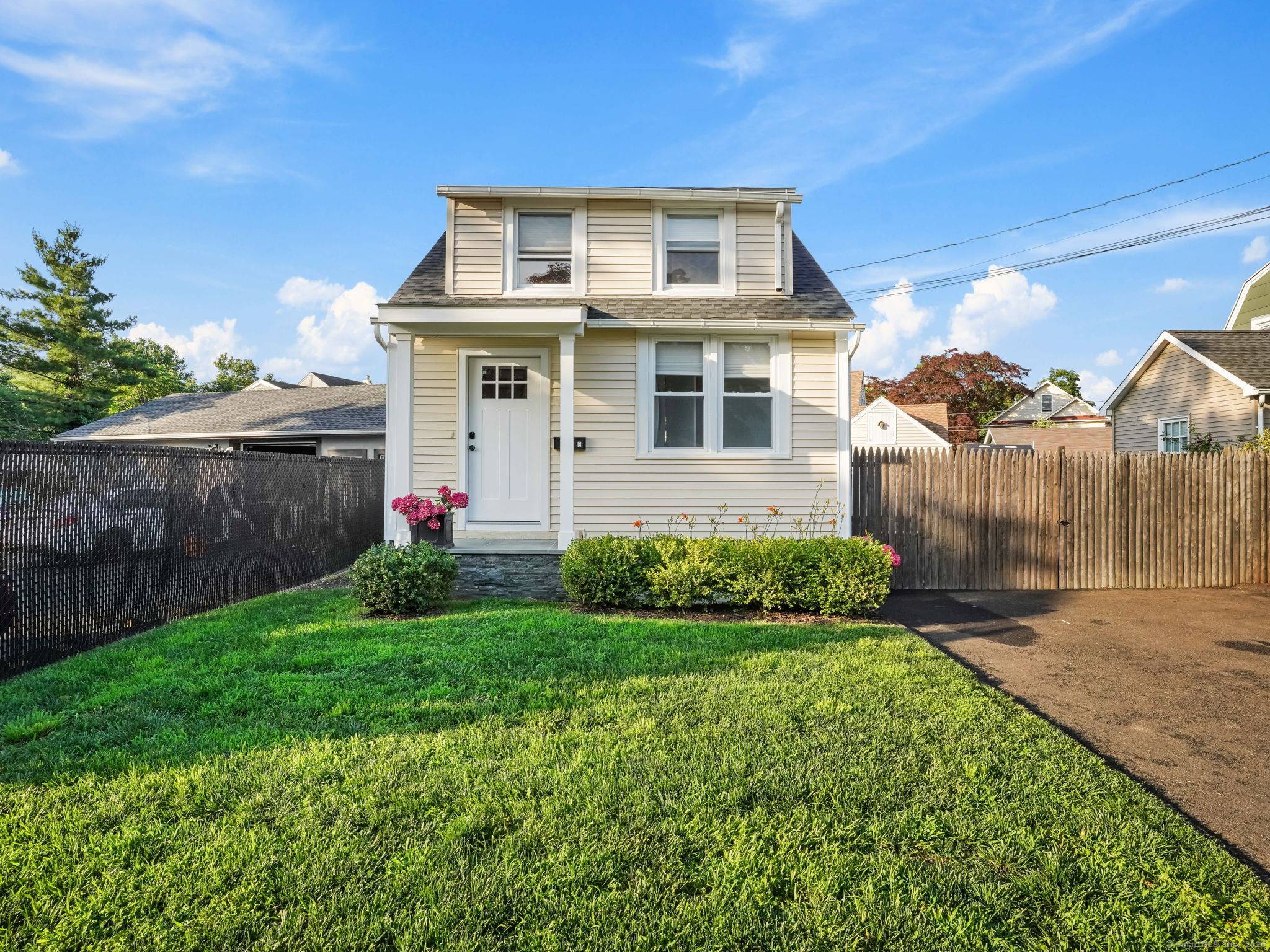 Norwalk, CT 06855,8 Platt Street