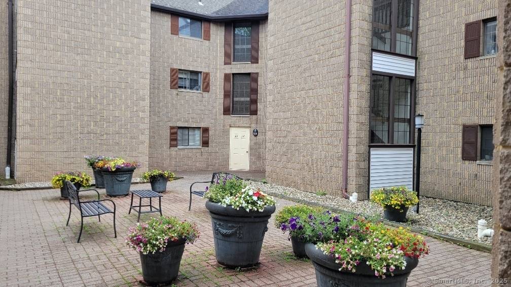 West Hartford, CT 06107,181 Loomis Drive #APT 148