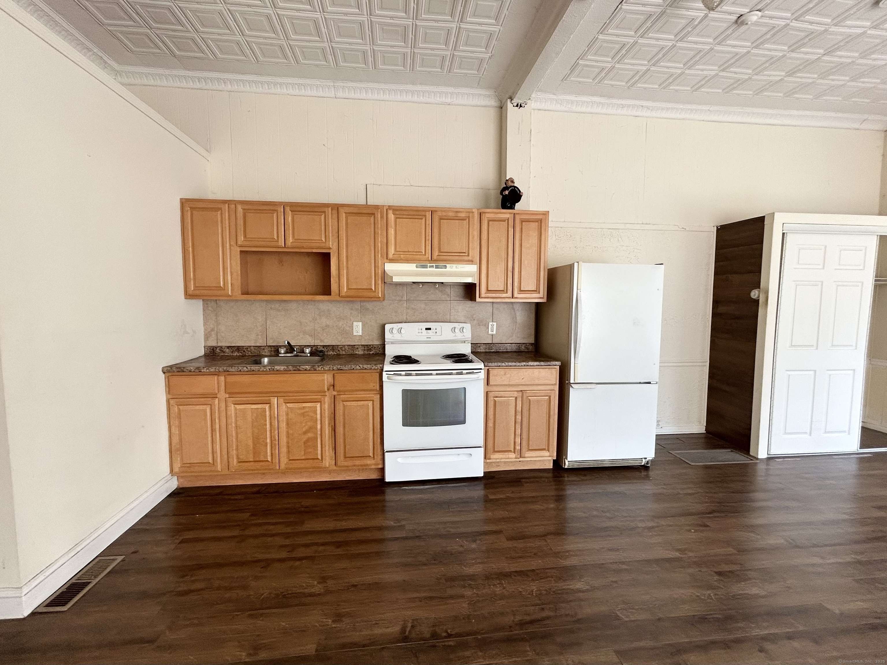 Ansonia, CT 06401,116 Central Street