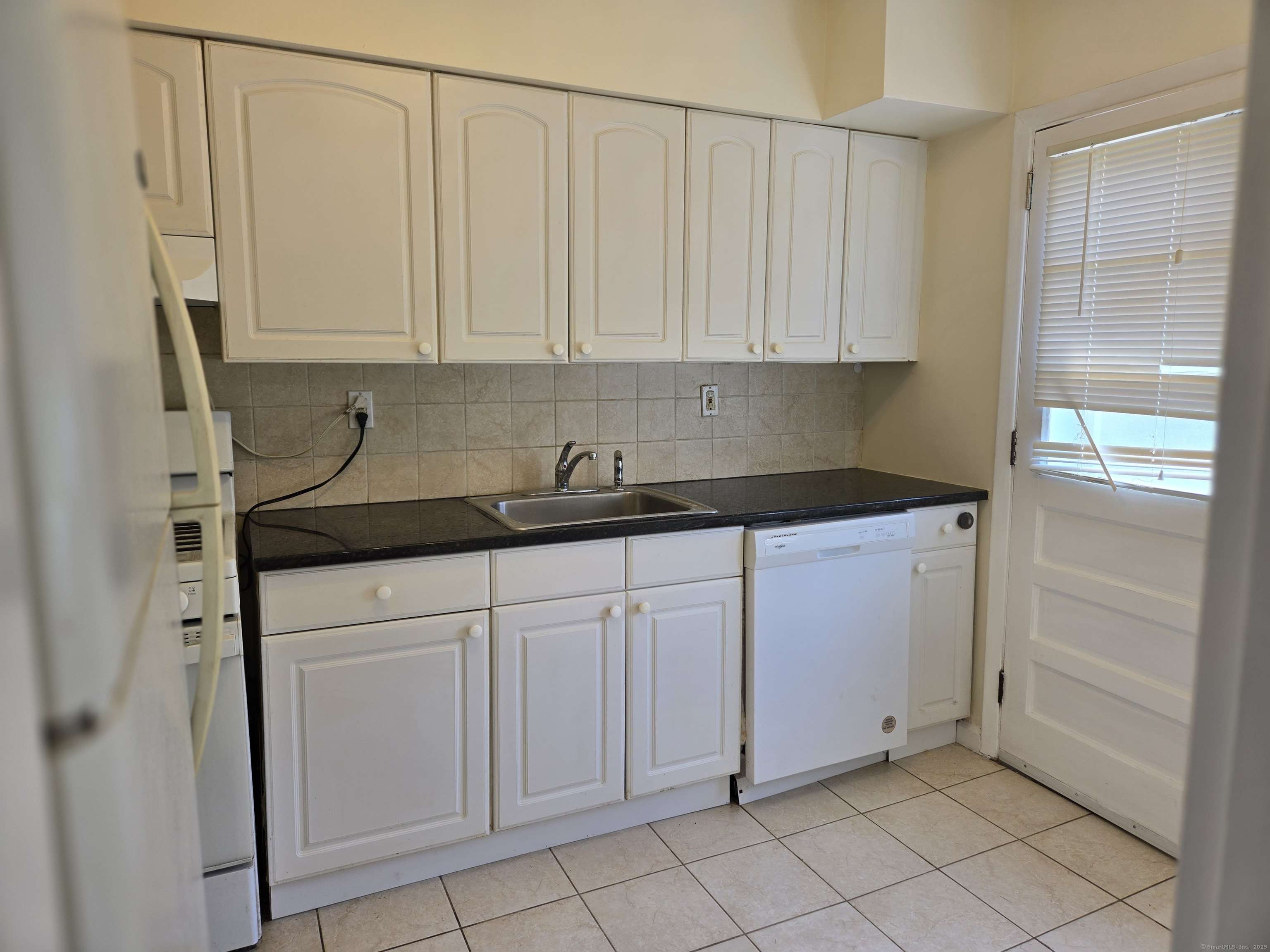 Stamford, CT 06906,242 Glenbrook Road #B