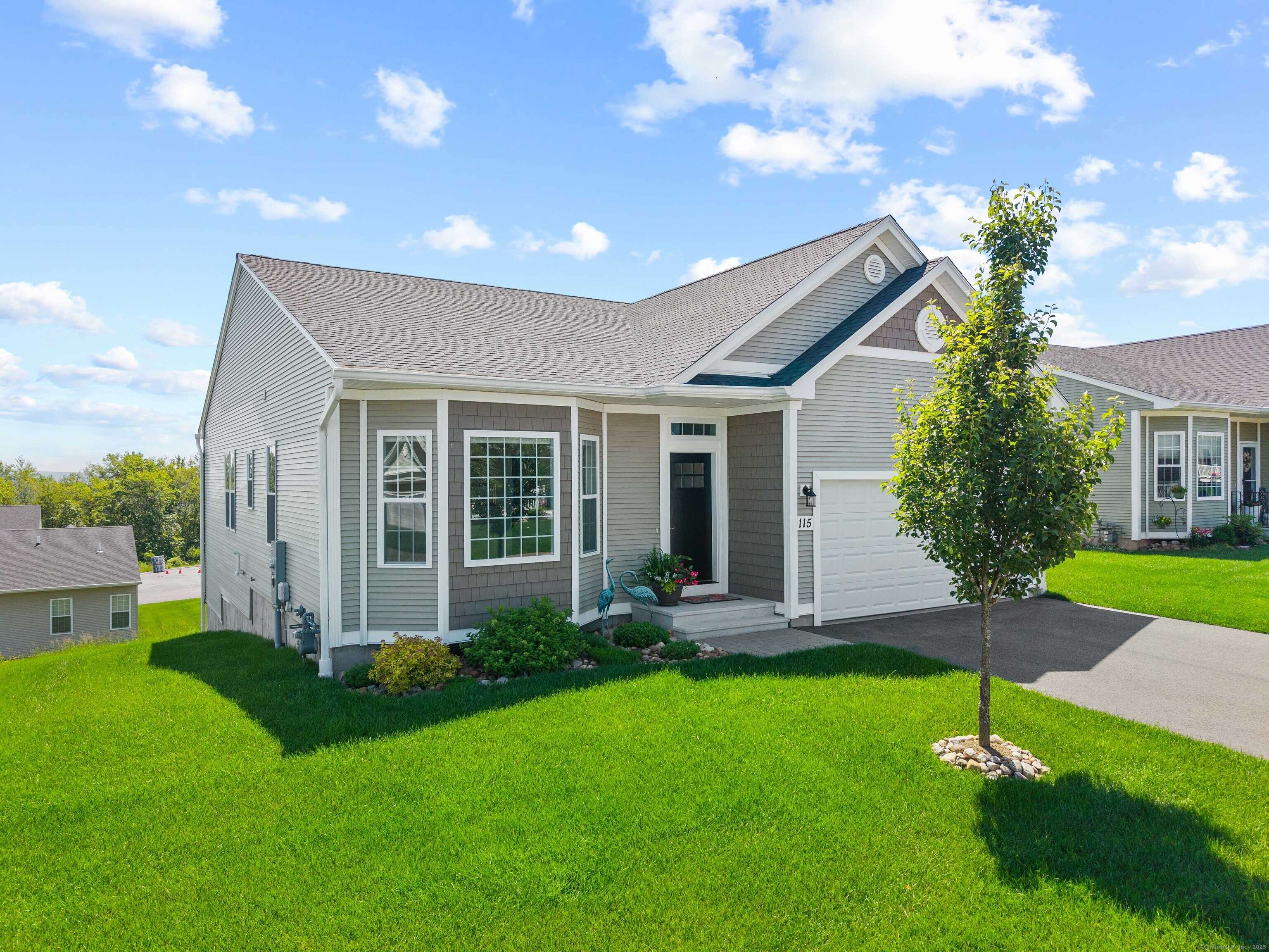 Middletown, CT 06457,115 Webster Lane #115
