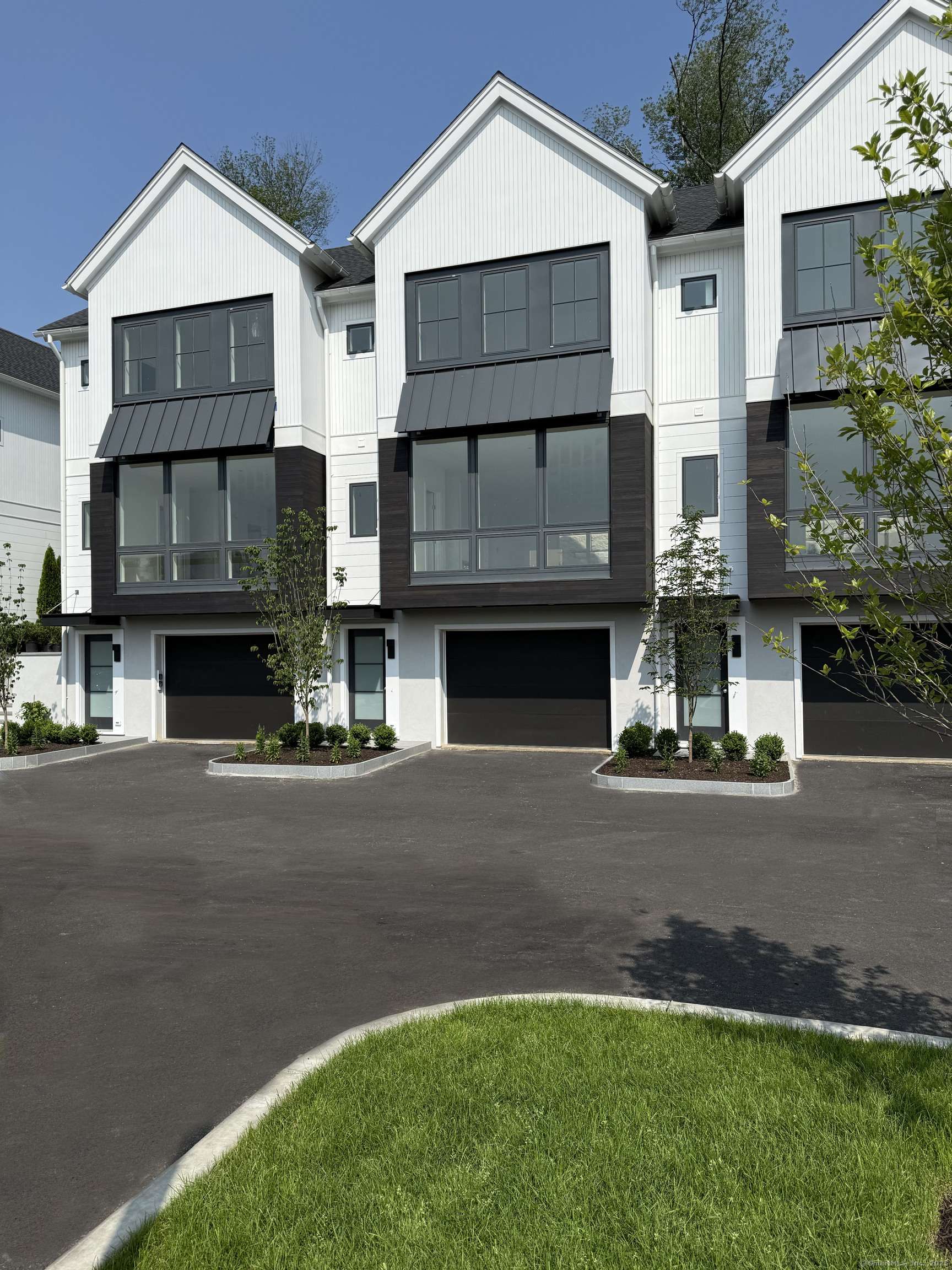 Westport, CT 06880,785 Post Road East #202
