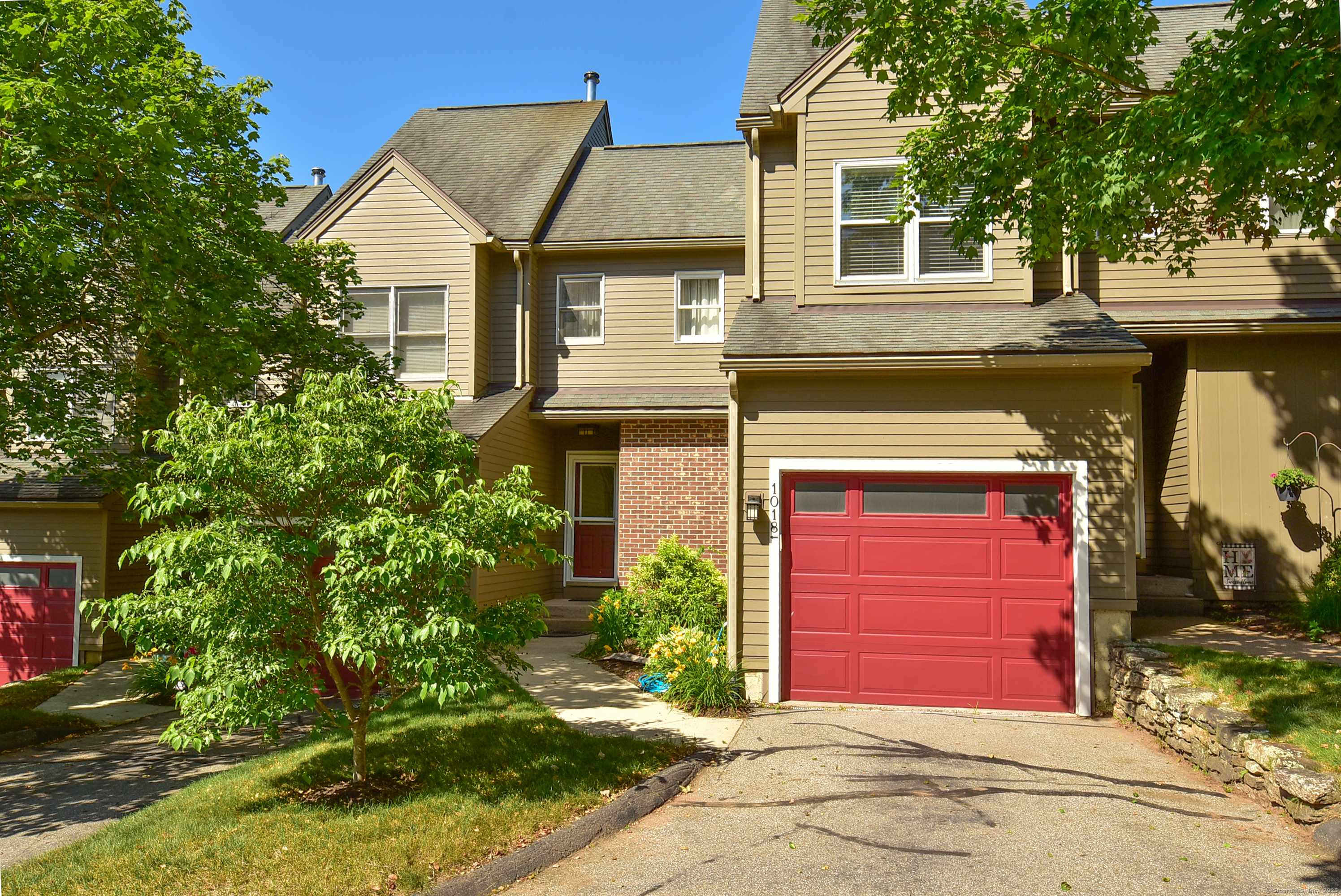 Willington, CT 06279,10 Depot Road #18
