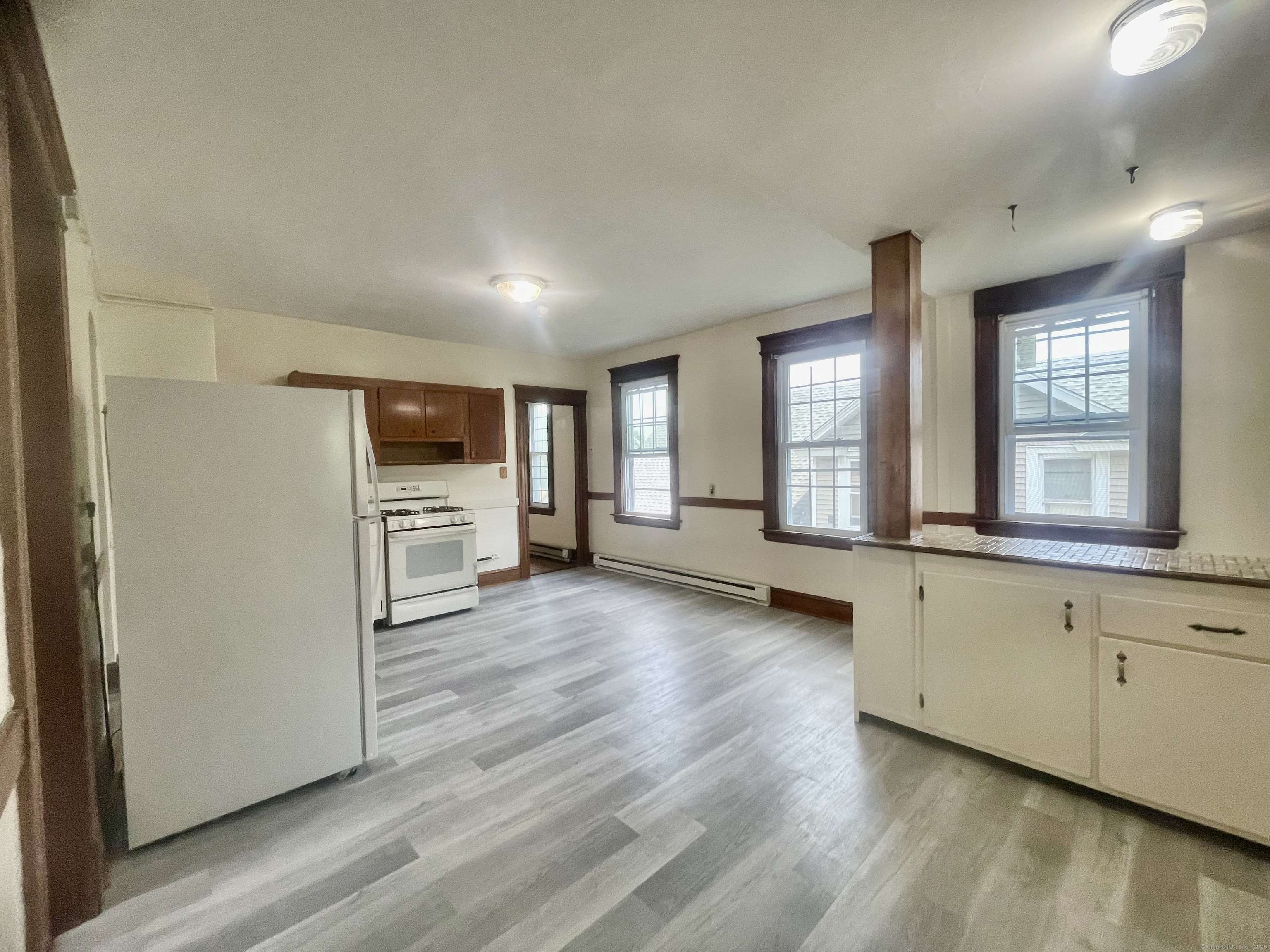 Waterbury, CT 06708,43 Fox Street