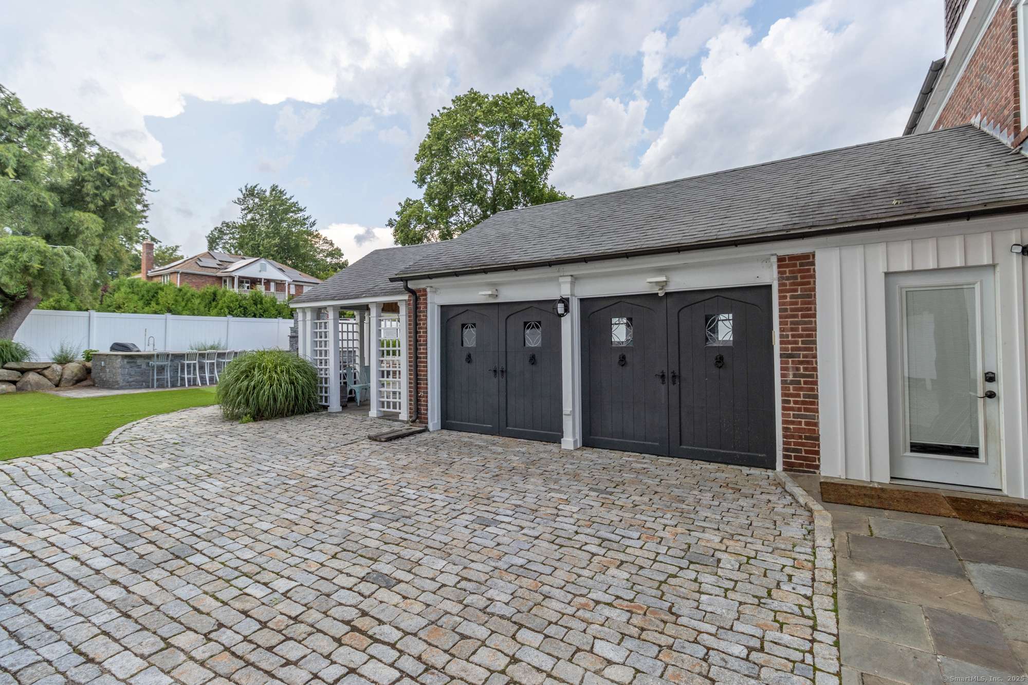 Wethersfield, CT 06109,423 Ridge Road