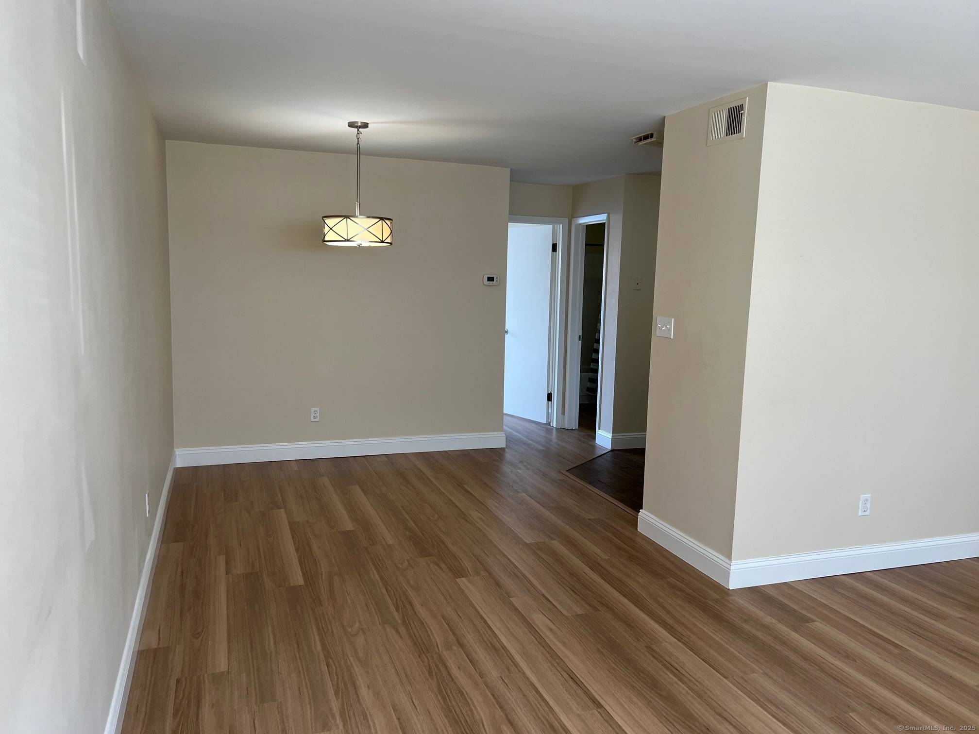 Norwalk, CT 06850,29 Van Buren Avenue #J4