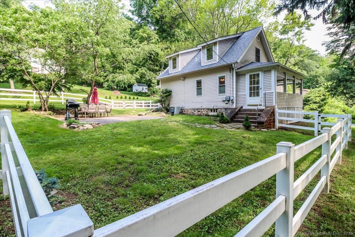 Cheshire, CT 06410,857 Marion Road