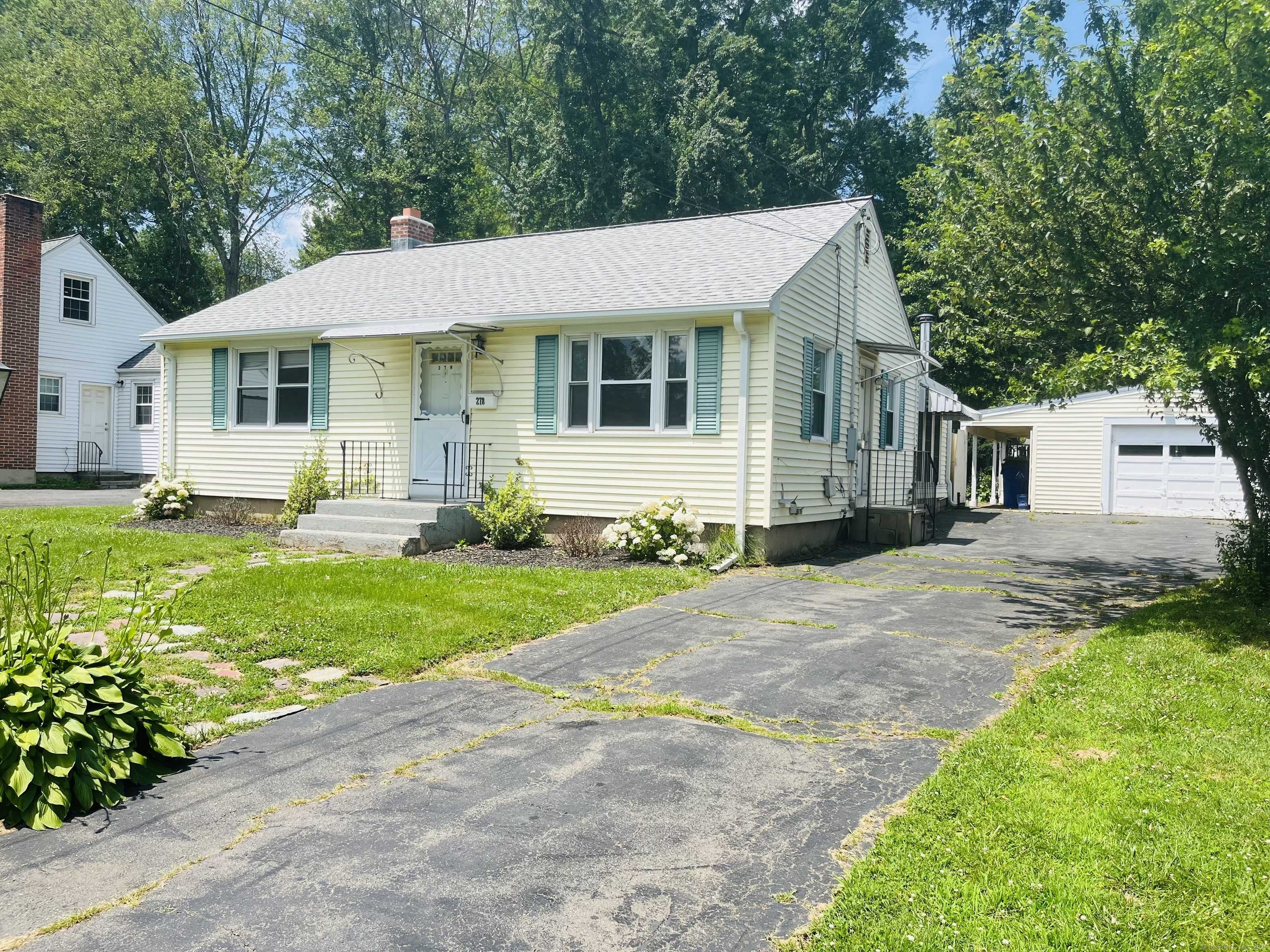West Hartford, CT 06107,278 Beechwood Road