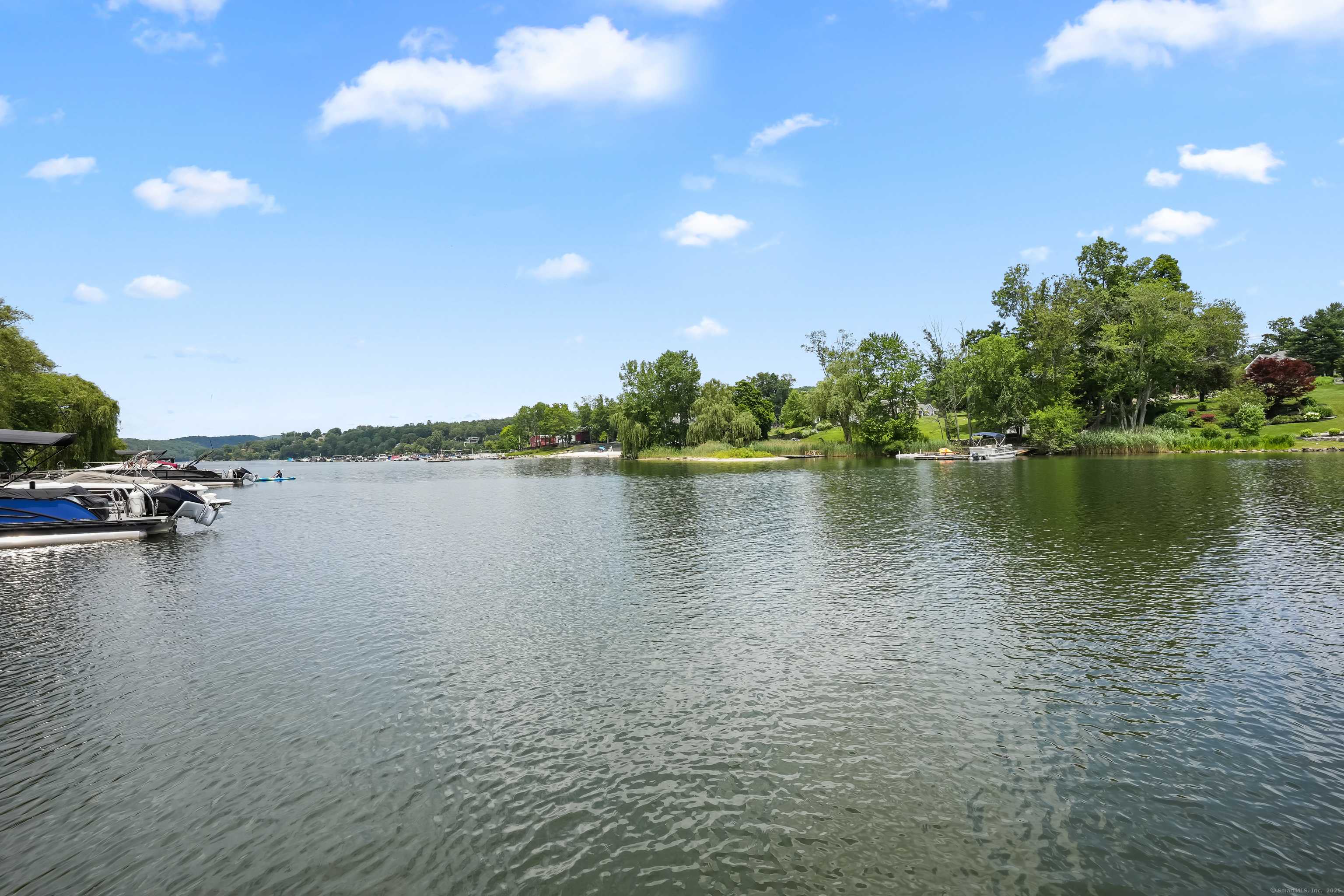 Brookfield, CT 06804,44 North Lake Shore Drive