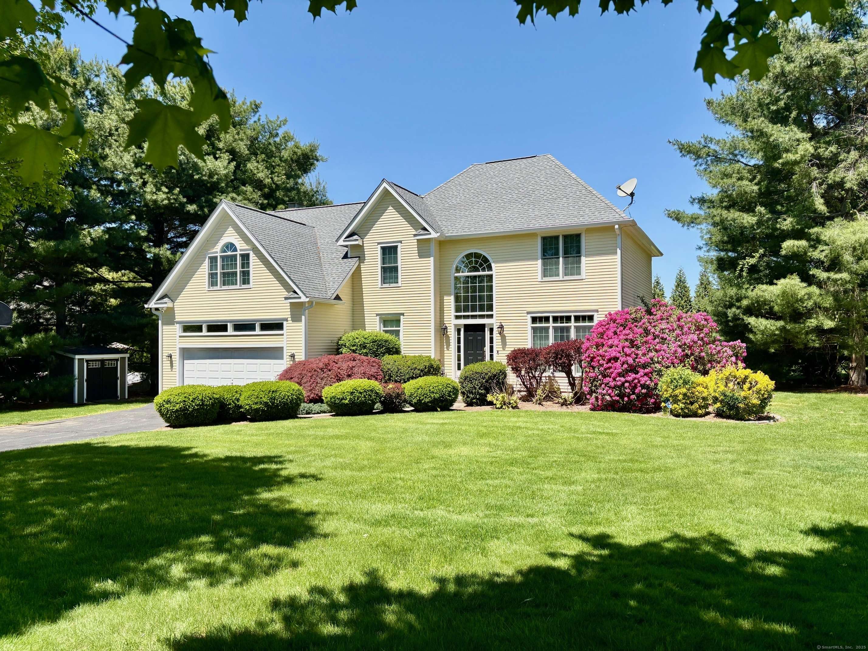 Glastonbury, CT 06073,37 Great Pond Road