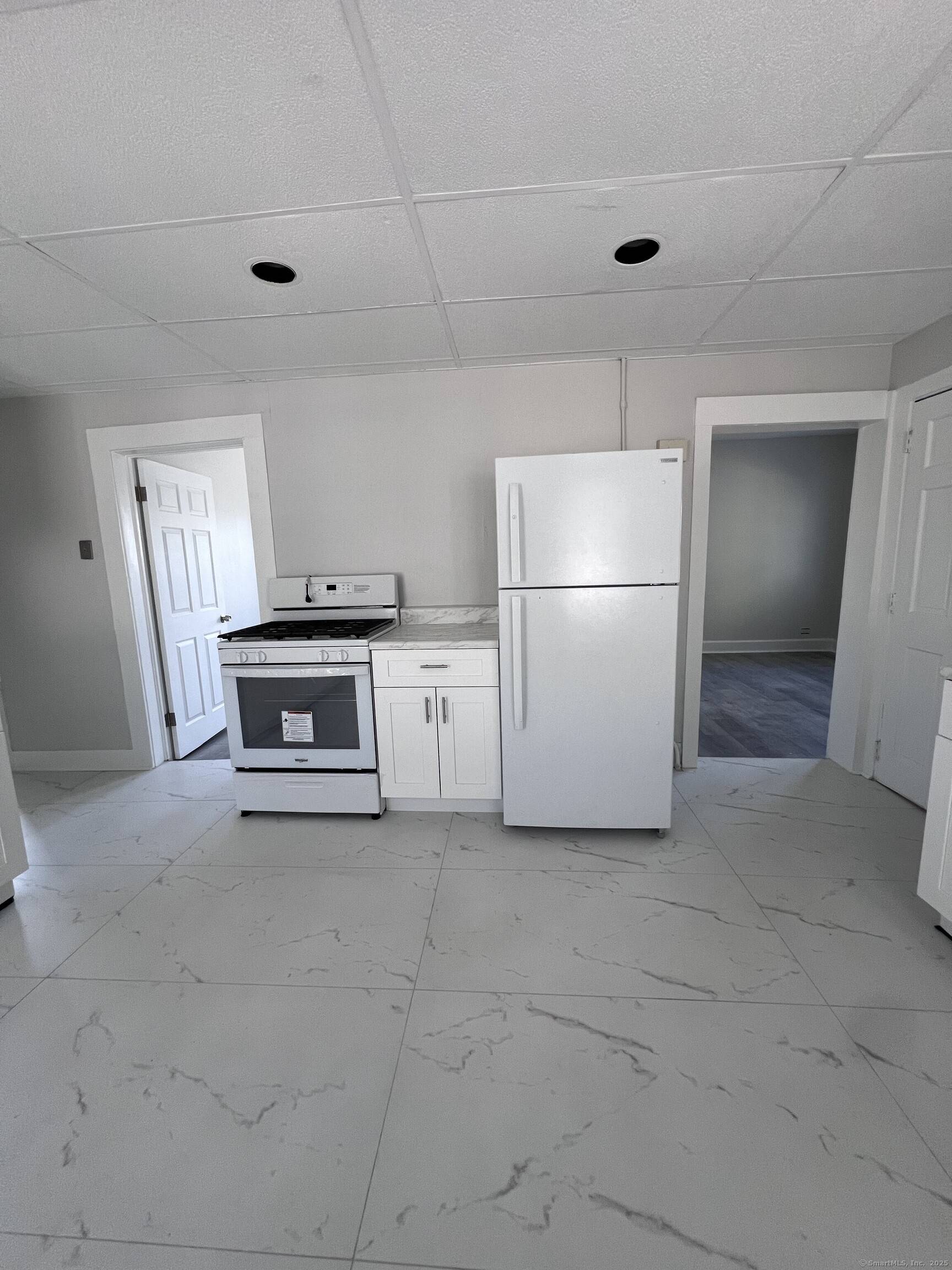 Bridgeport, CT 06605,81 Jetland Street #2